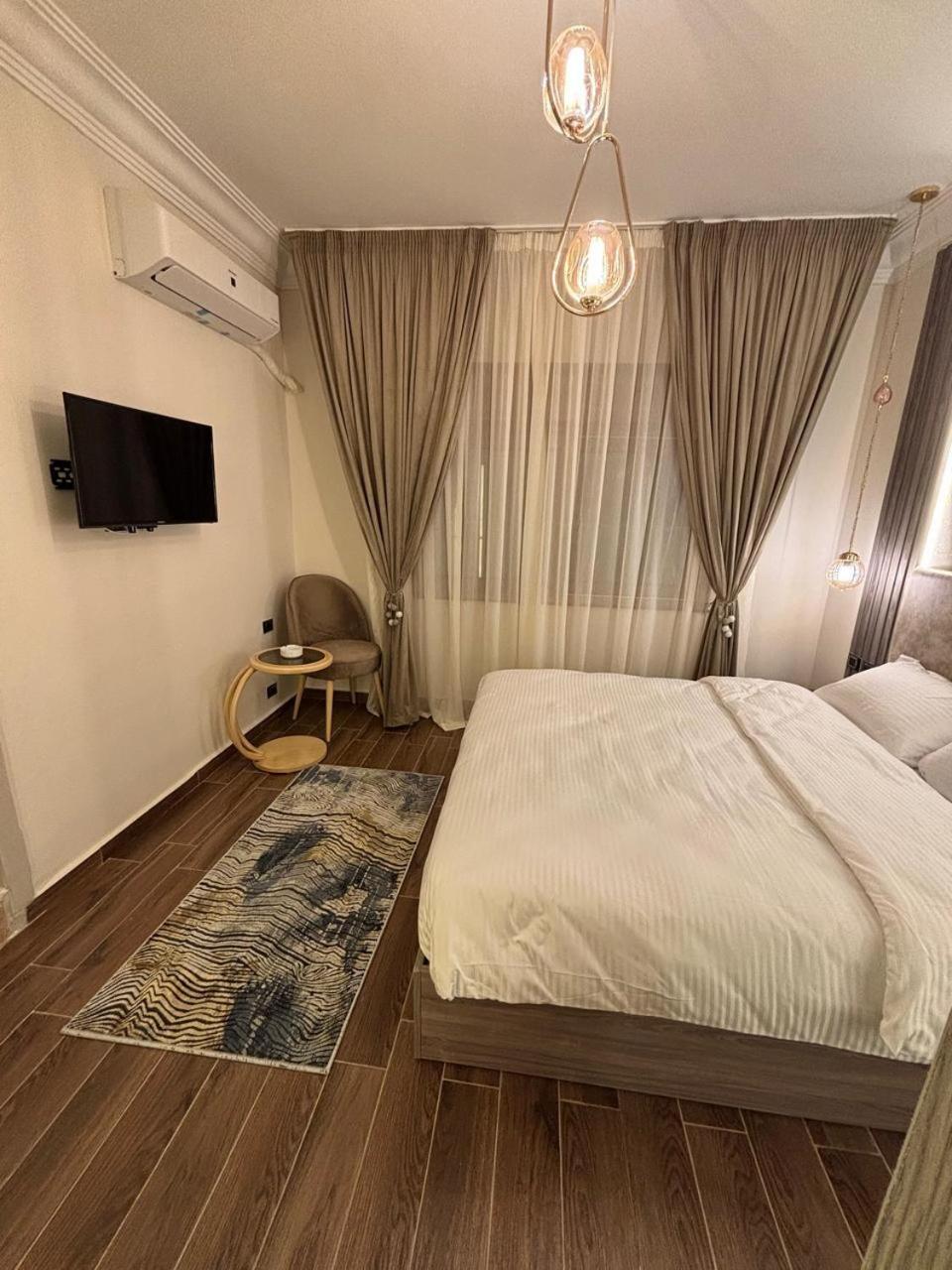 Gold Palace Hotel - Photo 27