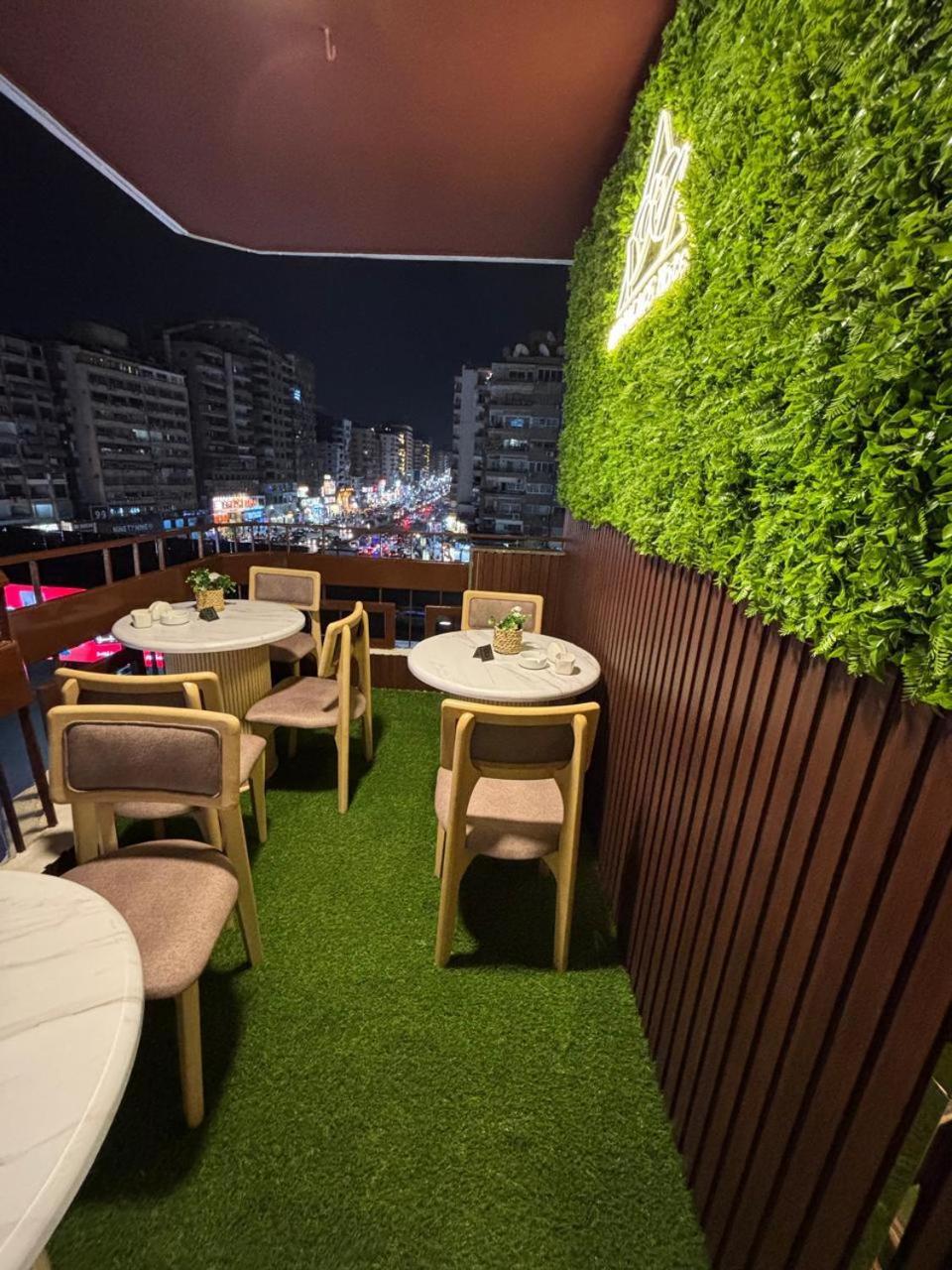 Gold Palace Hotel - Photo 148