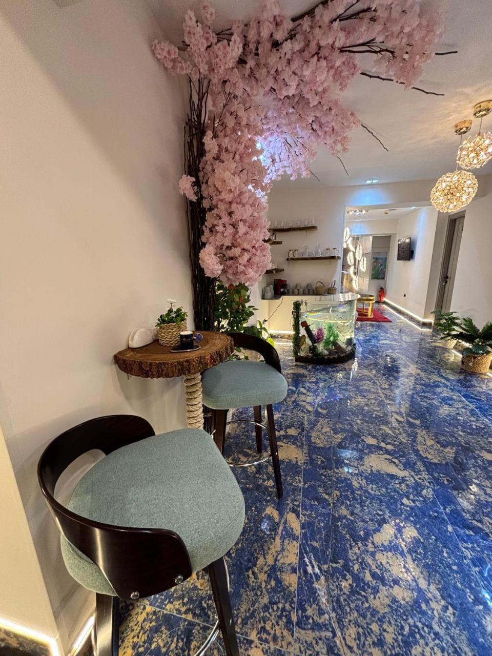 Gold Palace Hotel - Photo 153