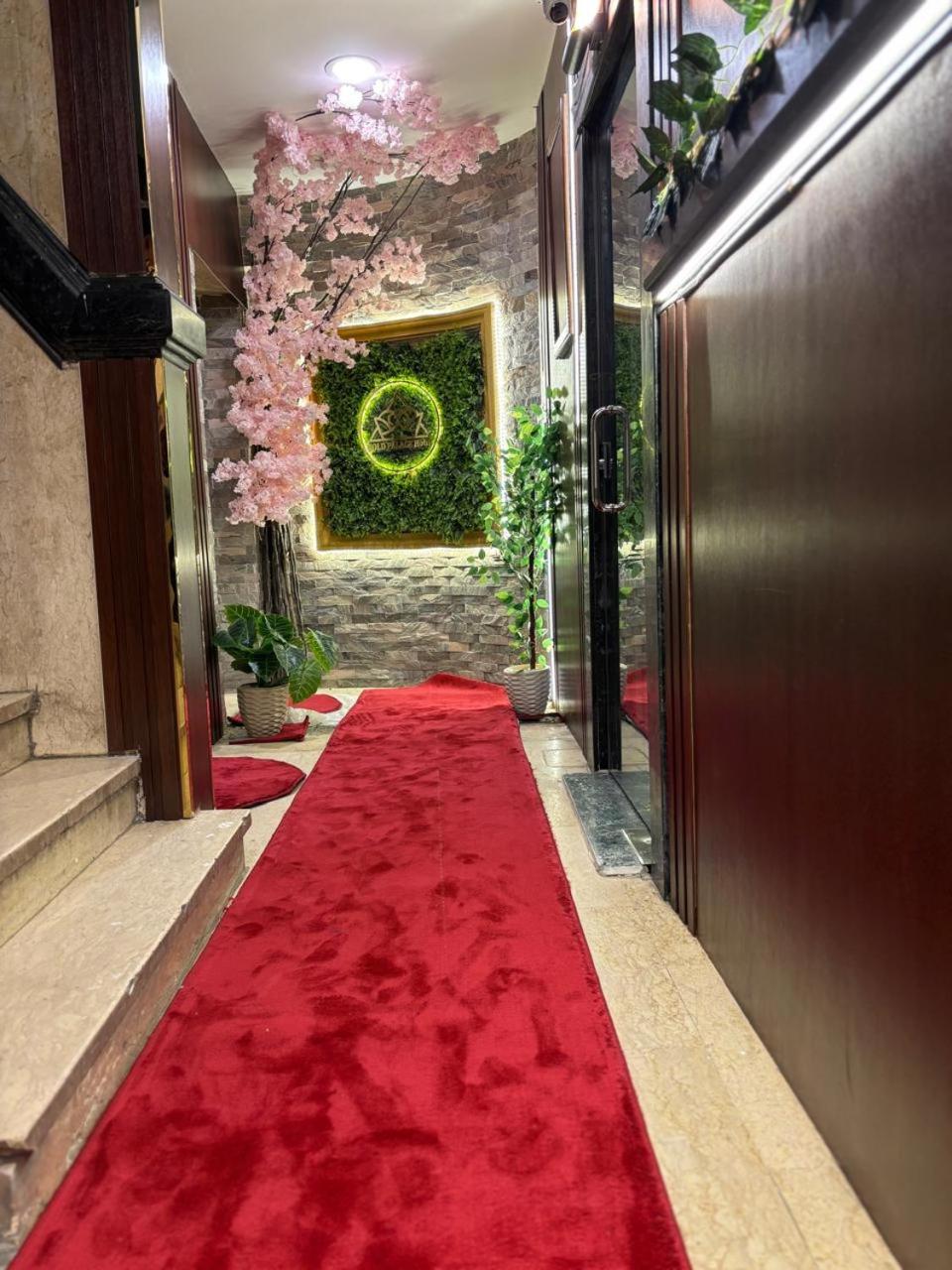 Gold Palace Hotel - Photo 110