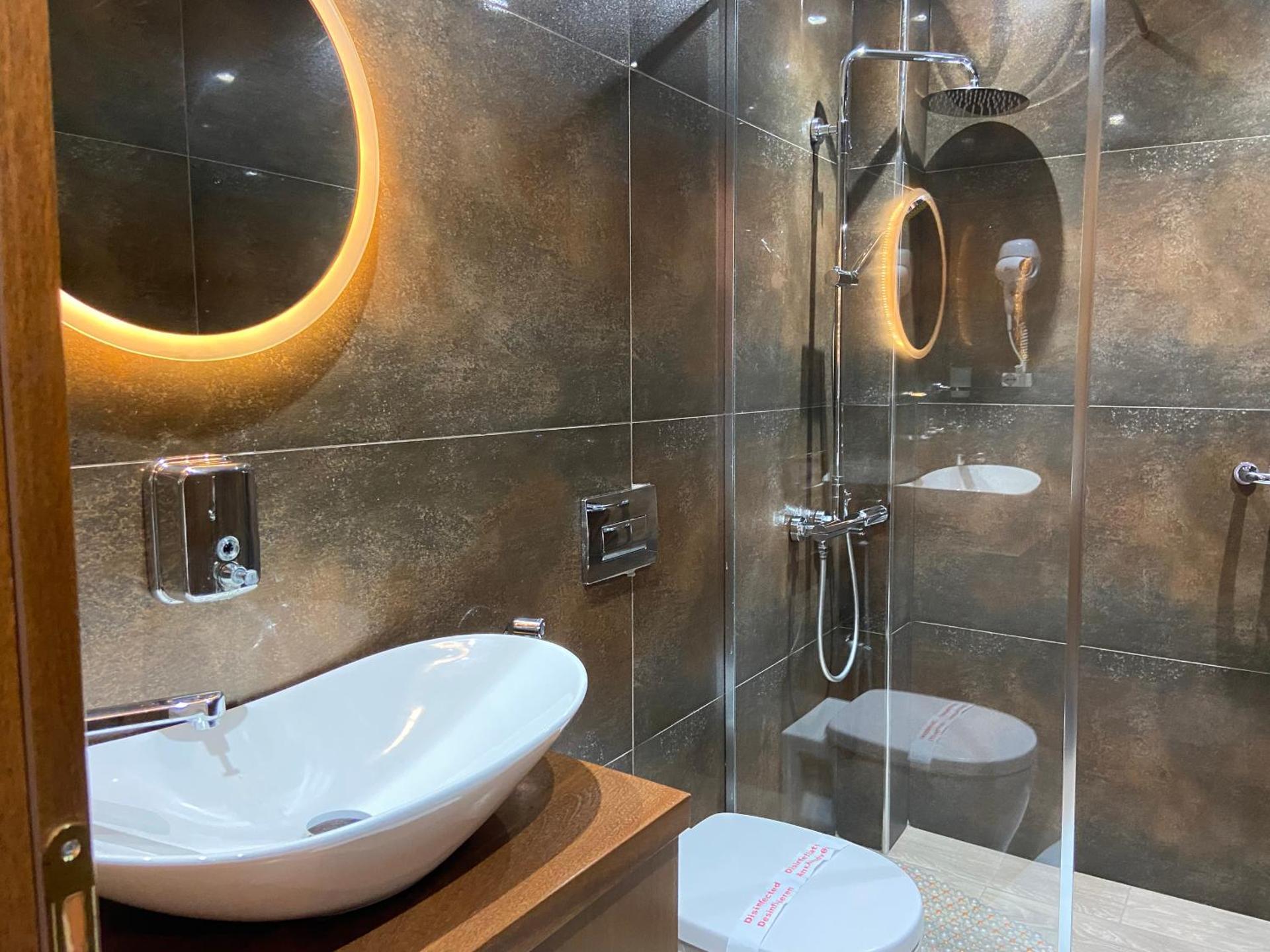 Hotel The First - Photo 42