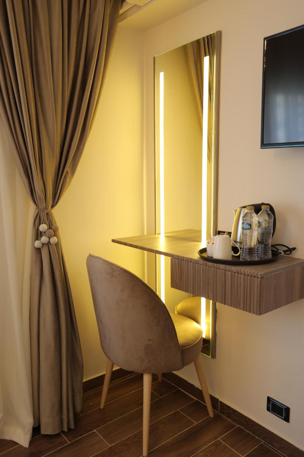 Gold Palace Hotel - Photo 5