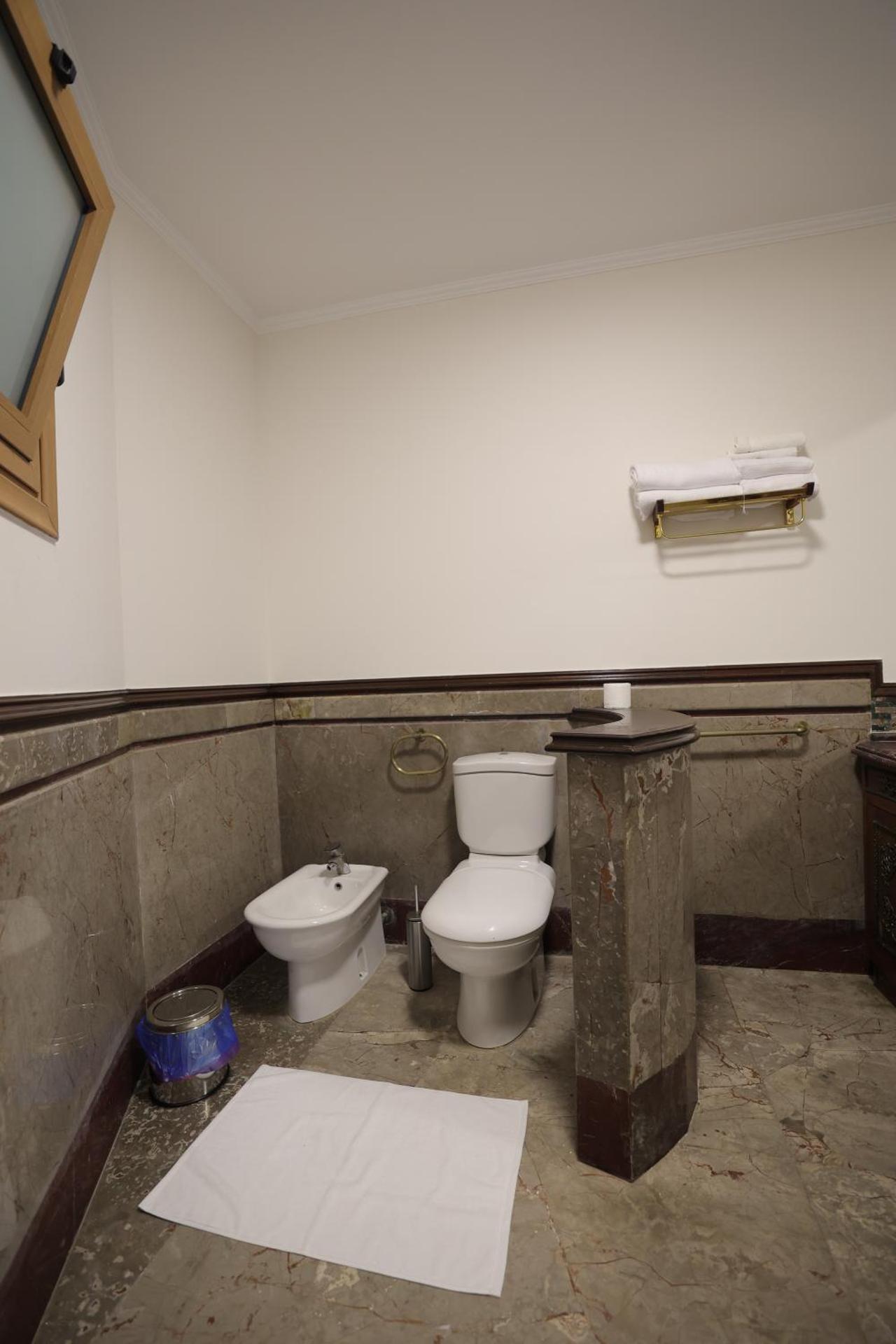 Gold Palace Hotel - Photo 90