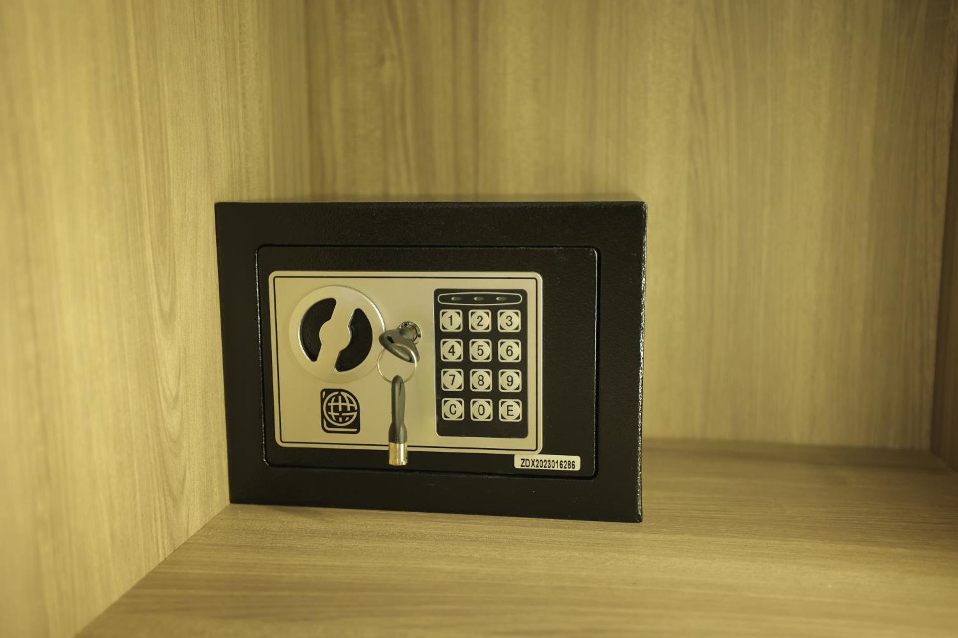 Gold Palace Hotel - Photo 41