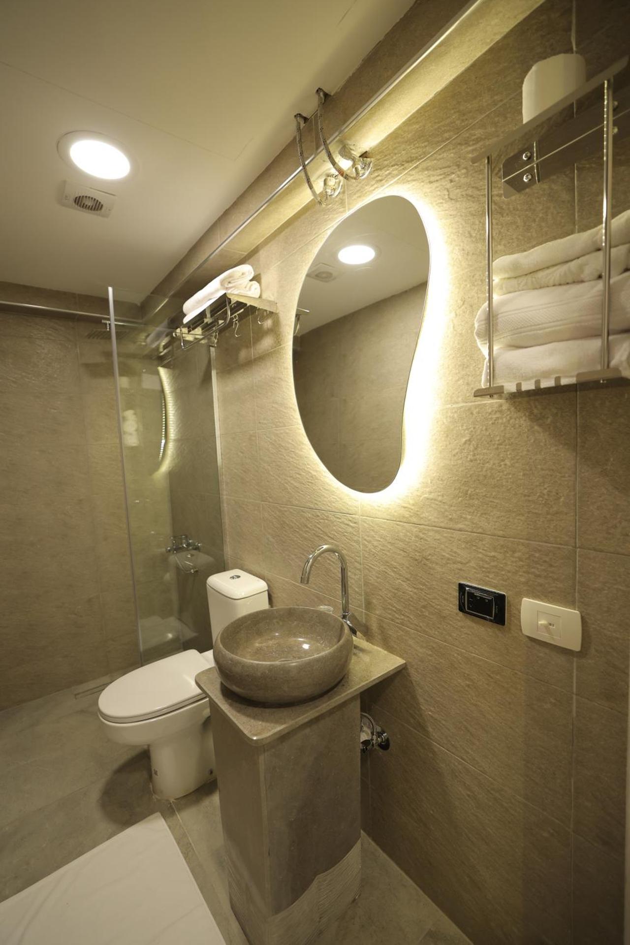 Gold Palace Hotel - Photo 6