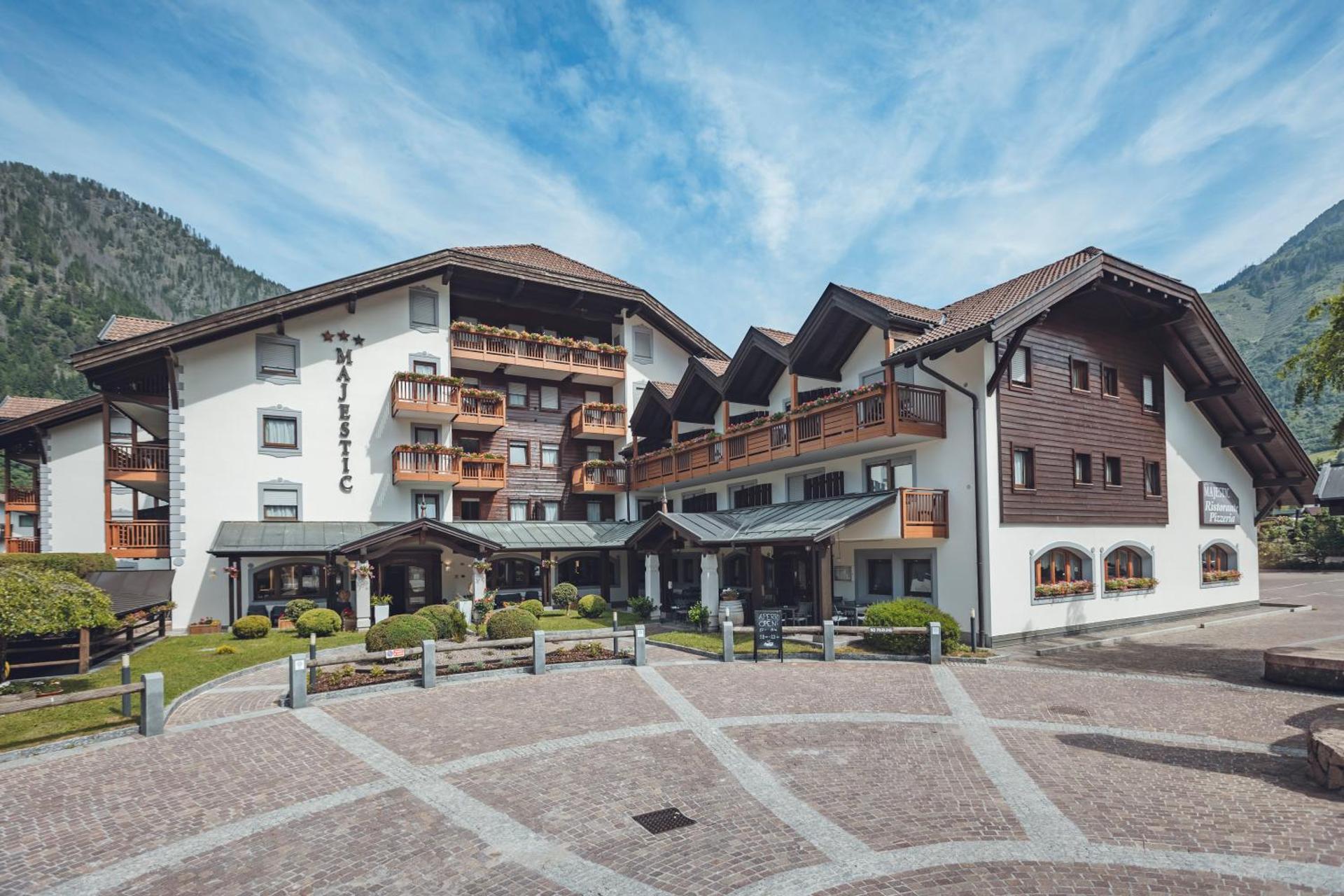 Aparthotel Majestic