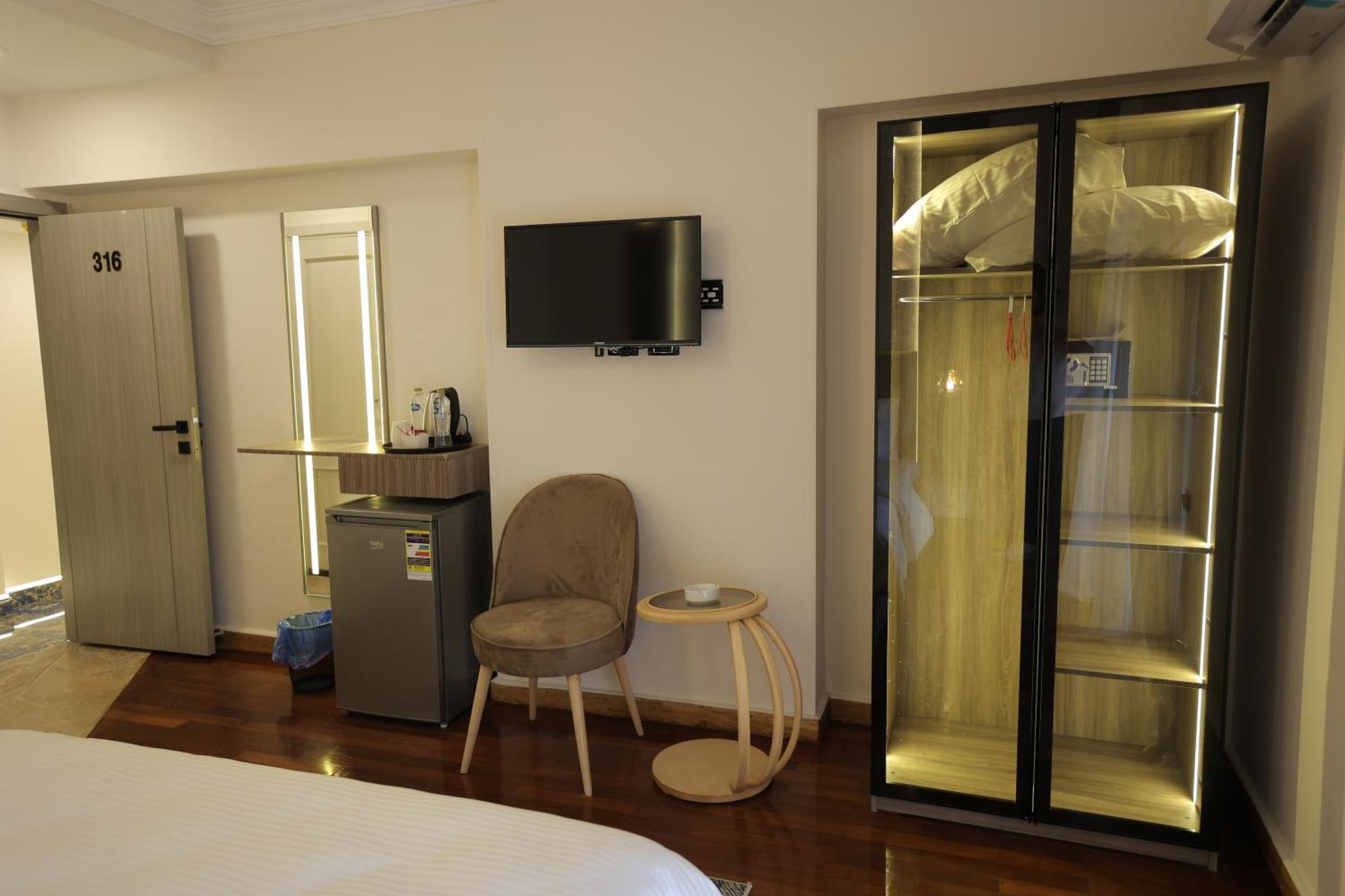 Gold Palace Hotel - Photo 46