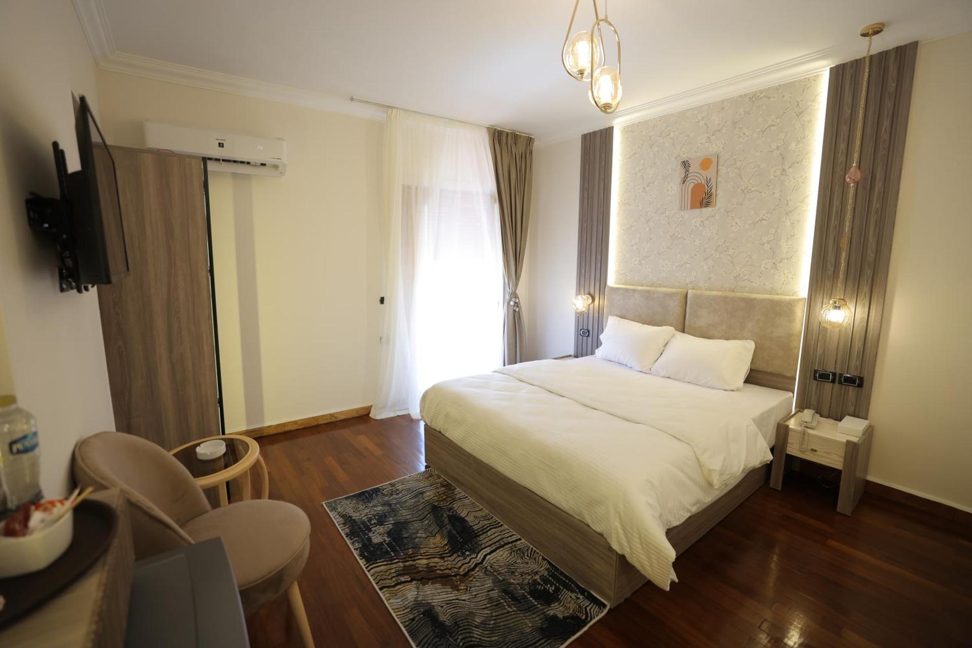 Gold Palace Hotel - Photo 4