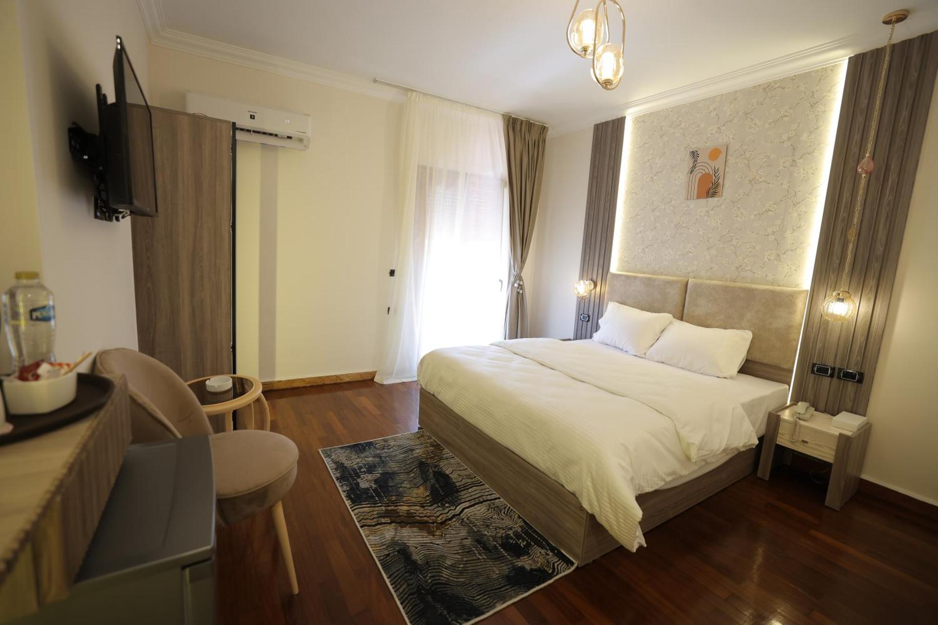 Gold Palace Hotel - Photo 49