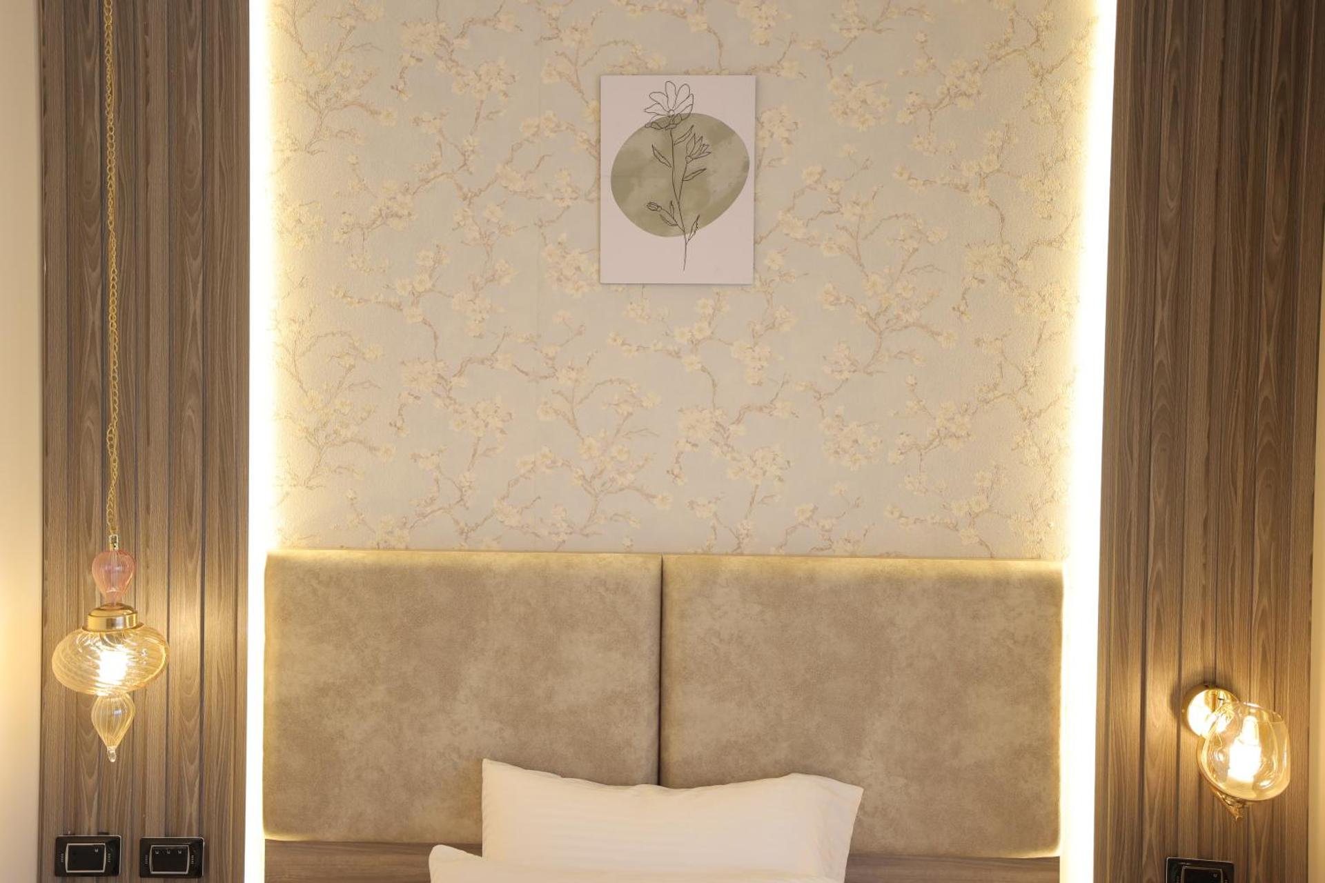 Gold Palace Hotel - Photo 51