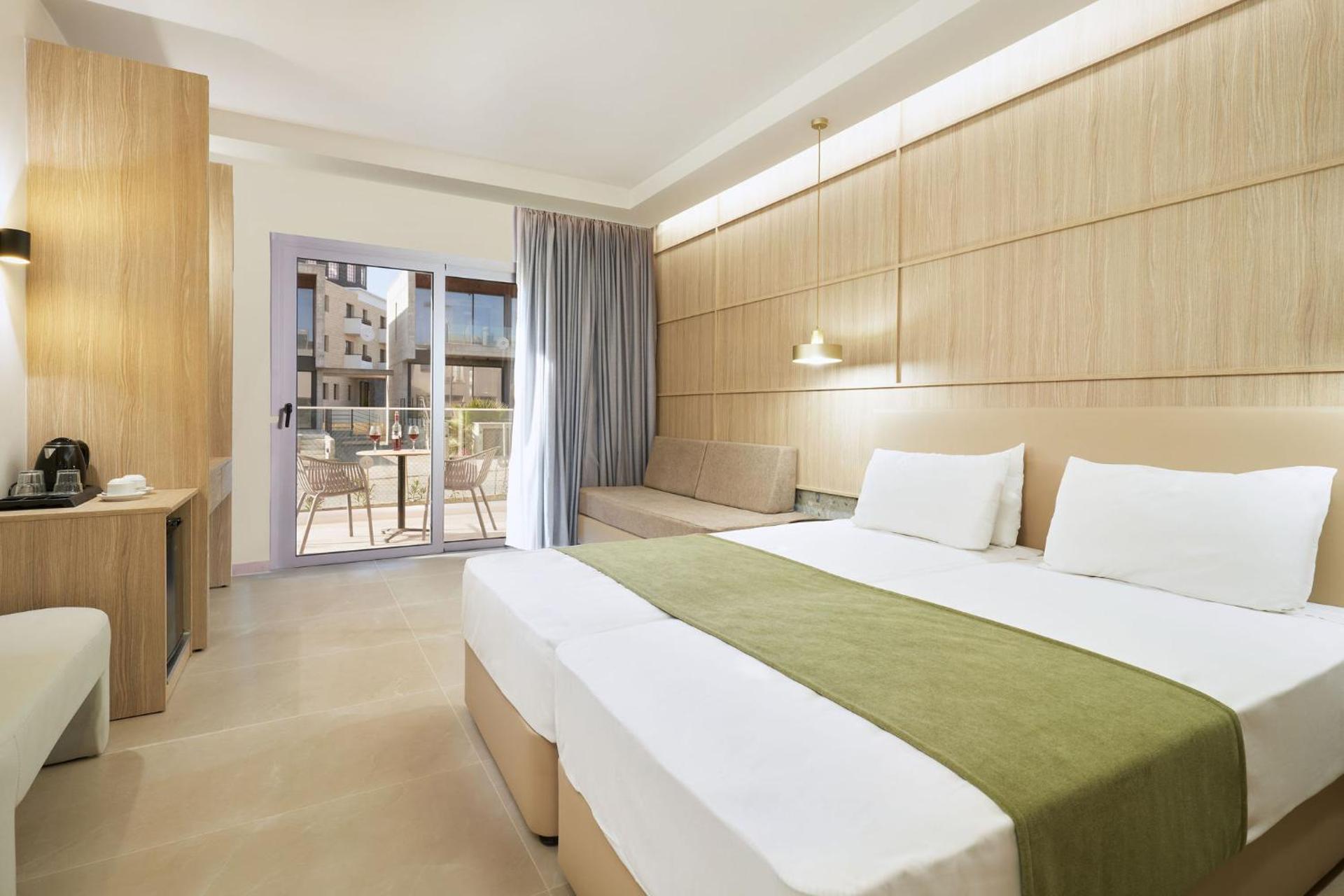 Eleni Holiday Resort - Photo 41