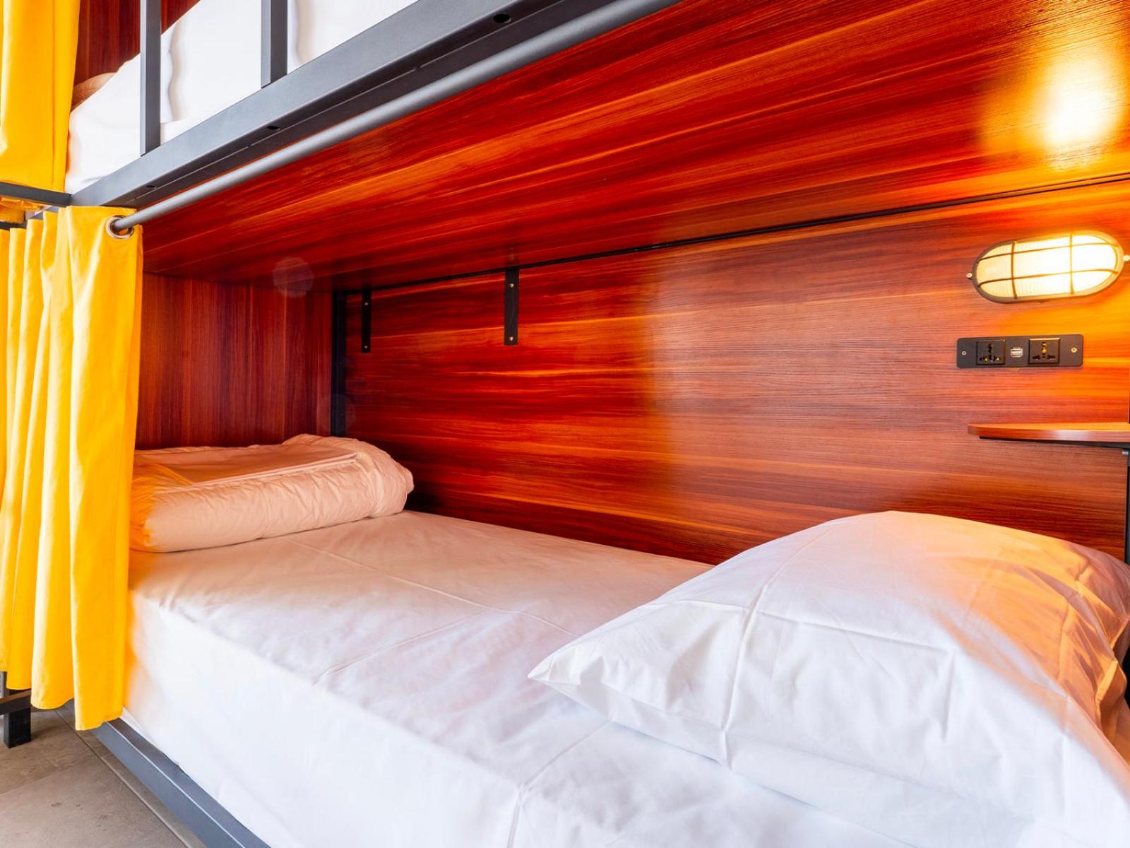 Yellowsquare Athens - Photo 34