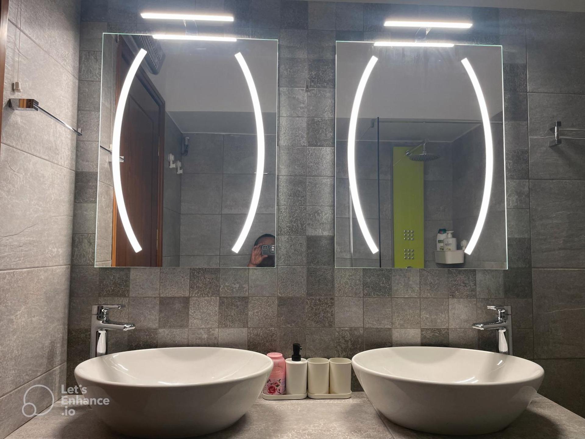 Lovehome - 4BD Villa with views-15mins to airport,10mins to MEC ΑΕ- 2mins to bus stop ,10mins to Suburban Railway on foot - Photo 47