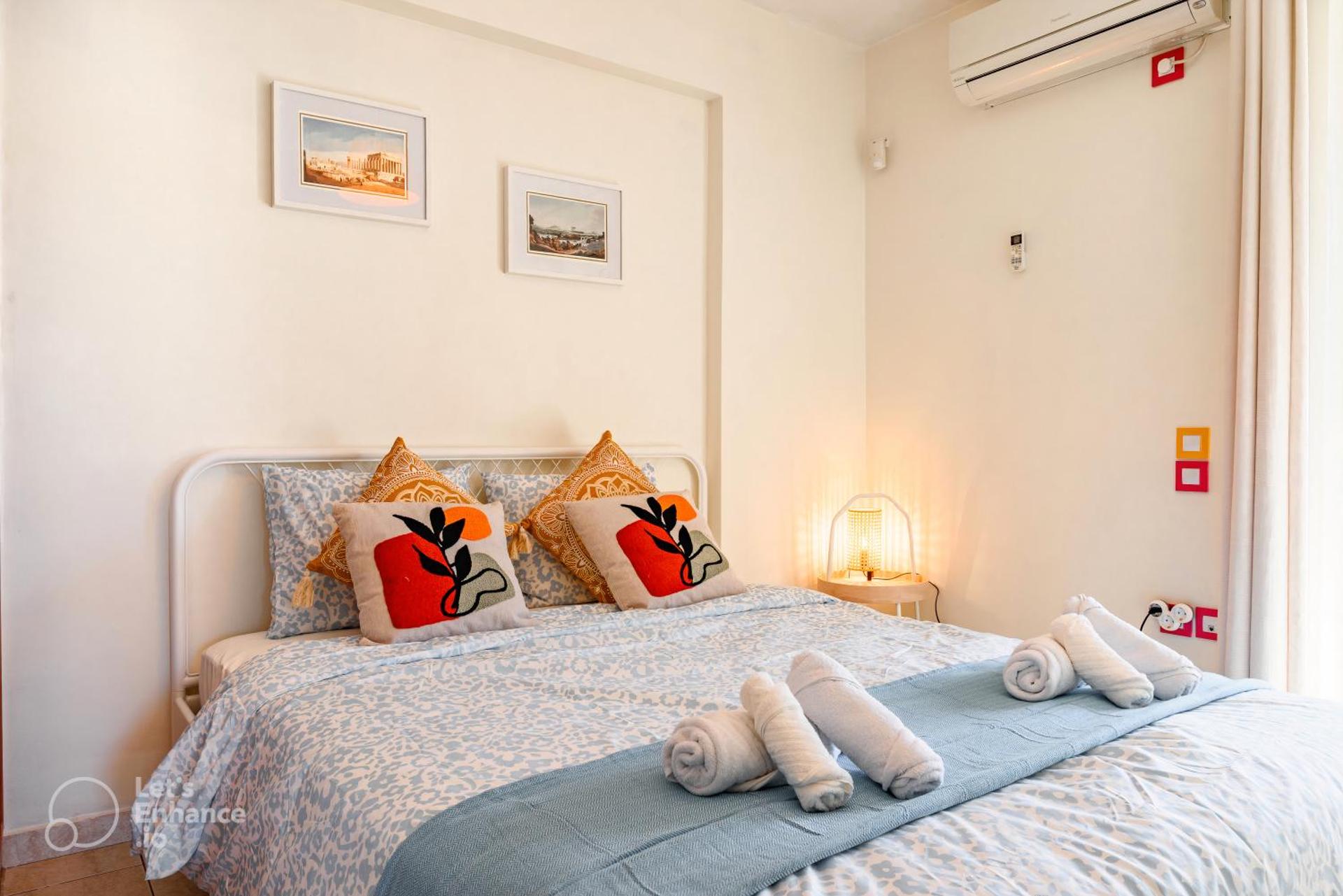 Lovehome - 4BD Villa with views-15mins to airport,10mins to MEC ΑΕ- 2mins to bus stop ,10mins to Suburban Railway on foot - Photo 39