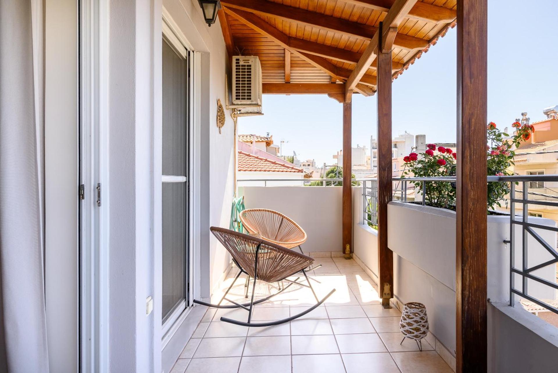 Lovehome - 4BD Villa with views-15mins to airport,10mins to MEC ΑΕ- 2mins to bus stop ,10mins to Suburban Railway on foot - Photo 50