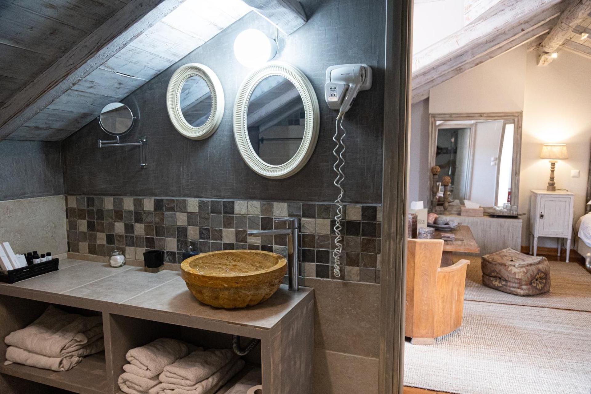 Amymone and Adiandi - Photo 153