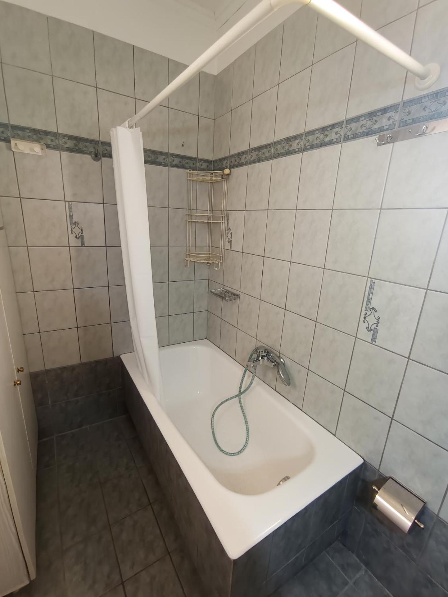 Costas Artemis Apartments Near Athens Airport - Photo 31