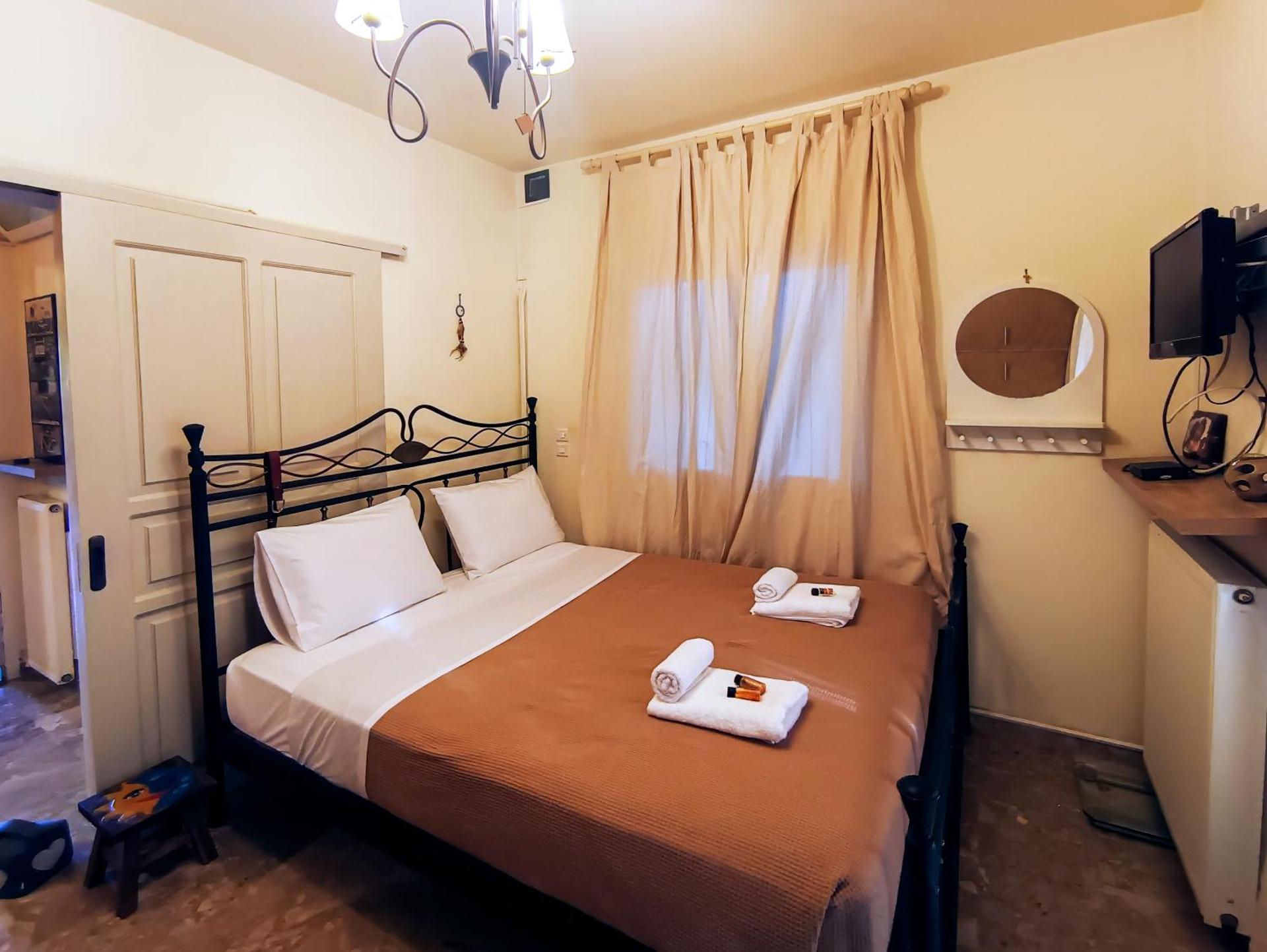 Costas Artemis Apartments Near Athens Airport - Photo 9