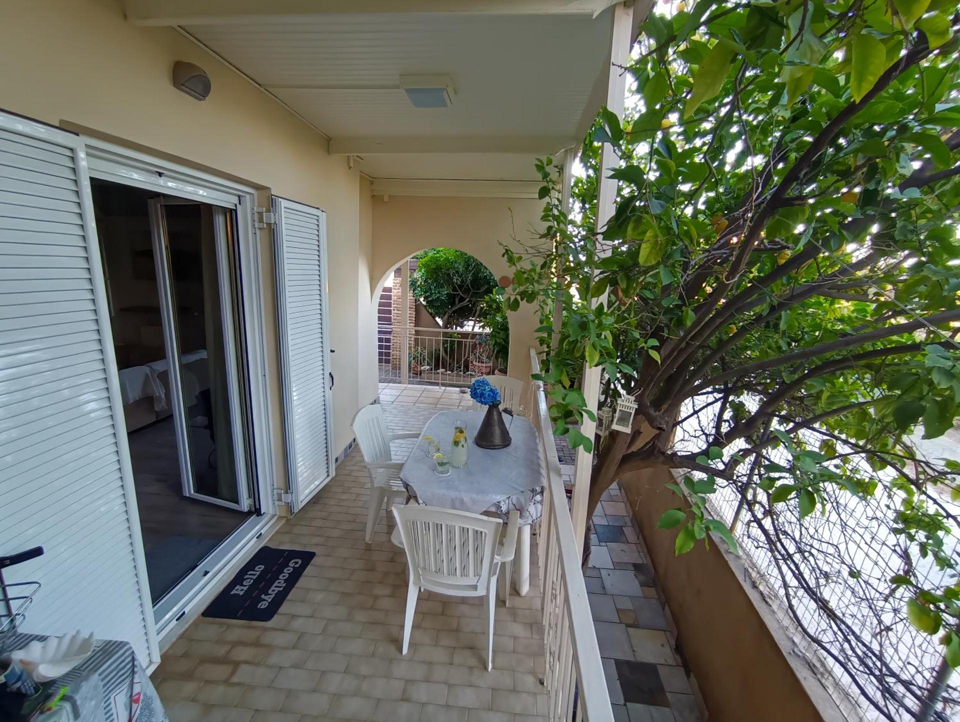 Costas Artemis Apartments Near Athens Airport - Photo 10