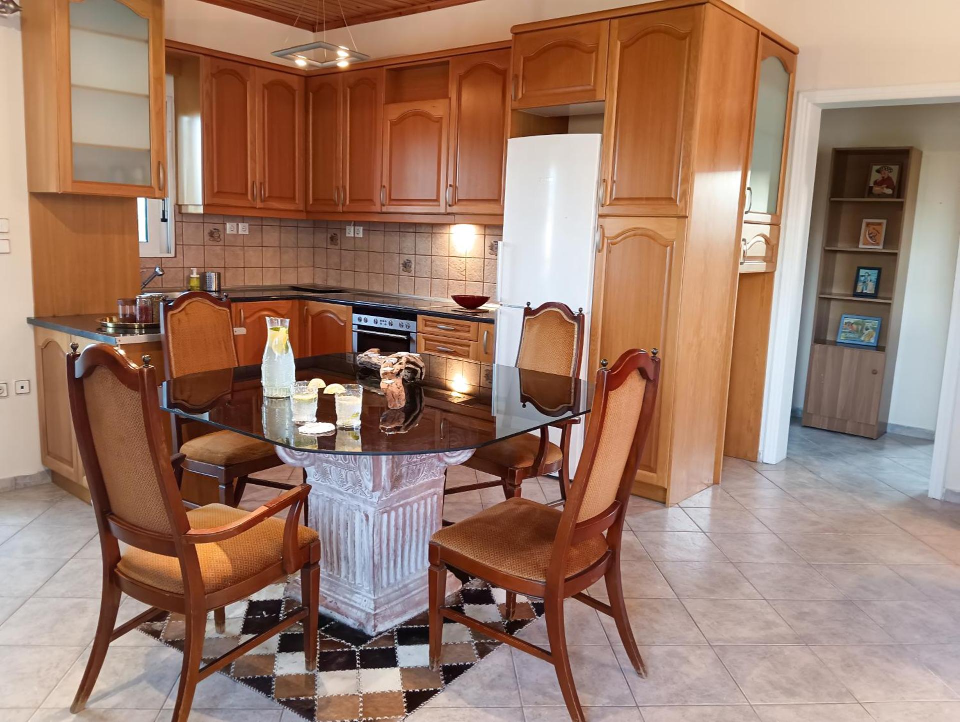 Costas Artemis Apartments Near Athens Airport - Photo 25