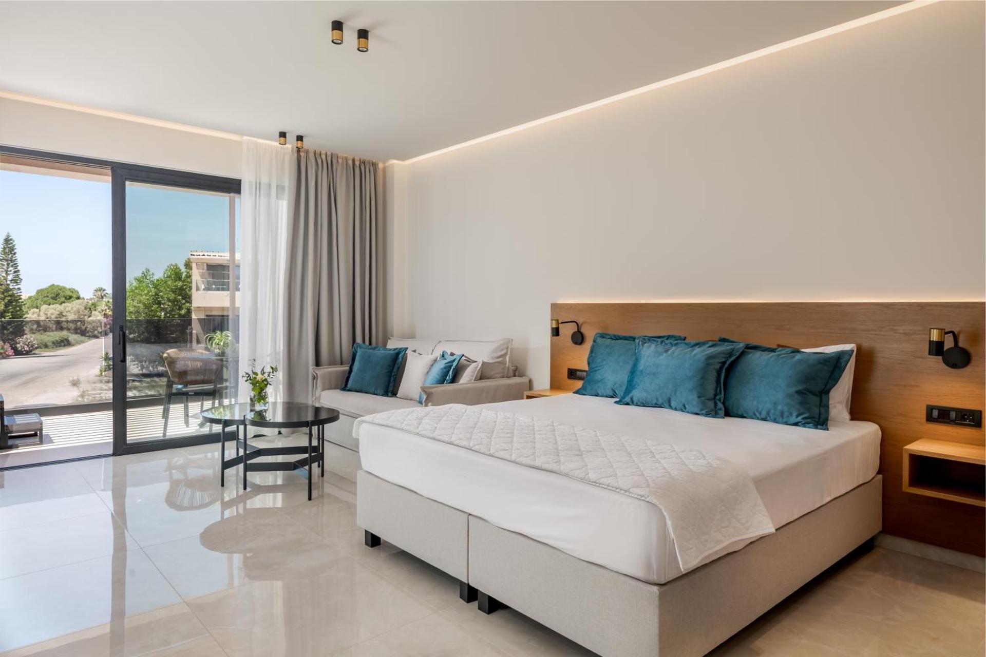 Canadian Hotel - Photo 71