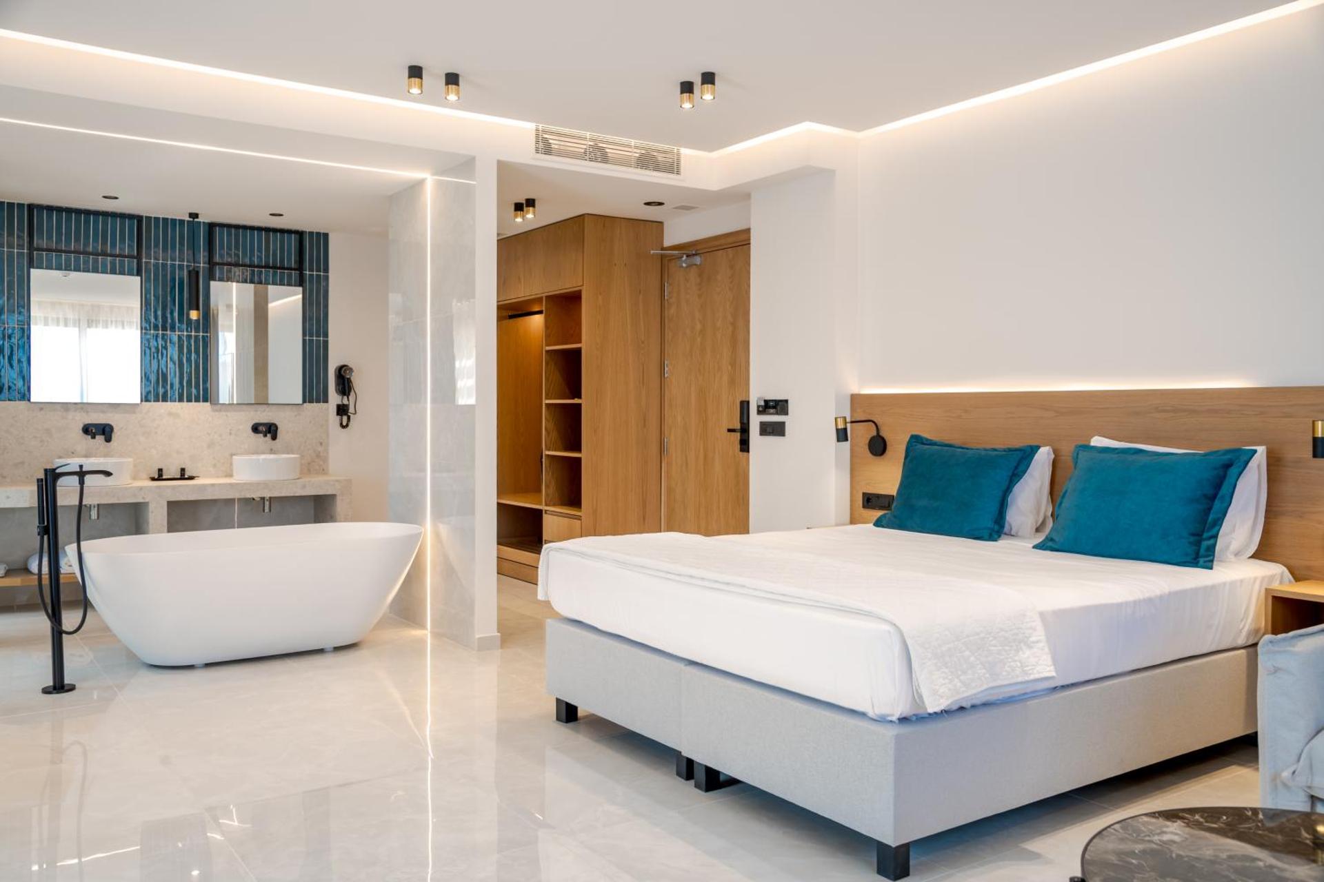 Canadian Hotel - Photo 69