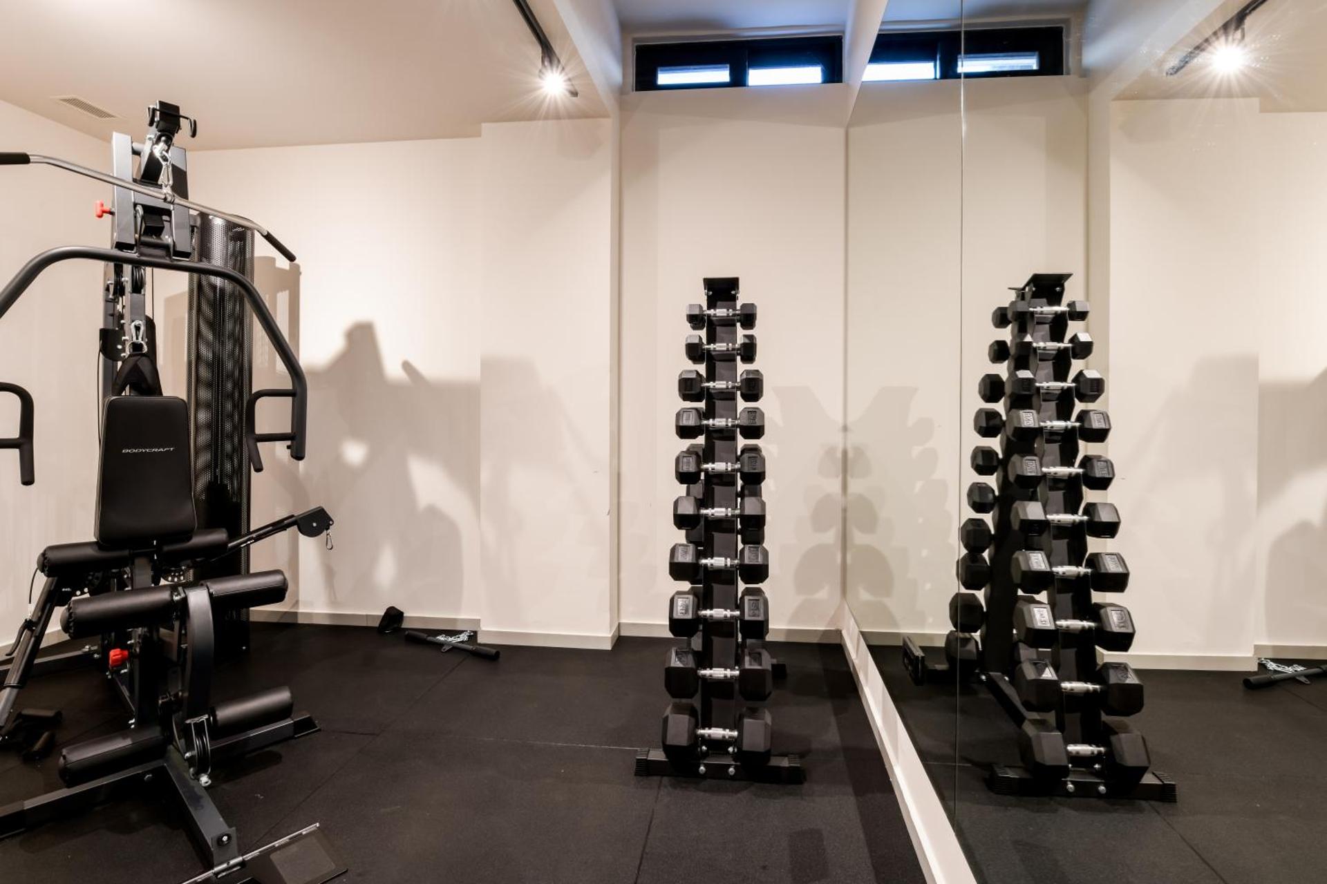 Canadian Hotel - Photo 103