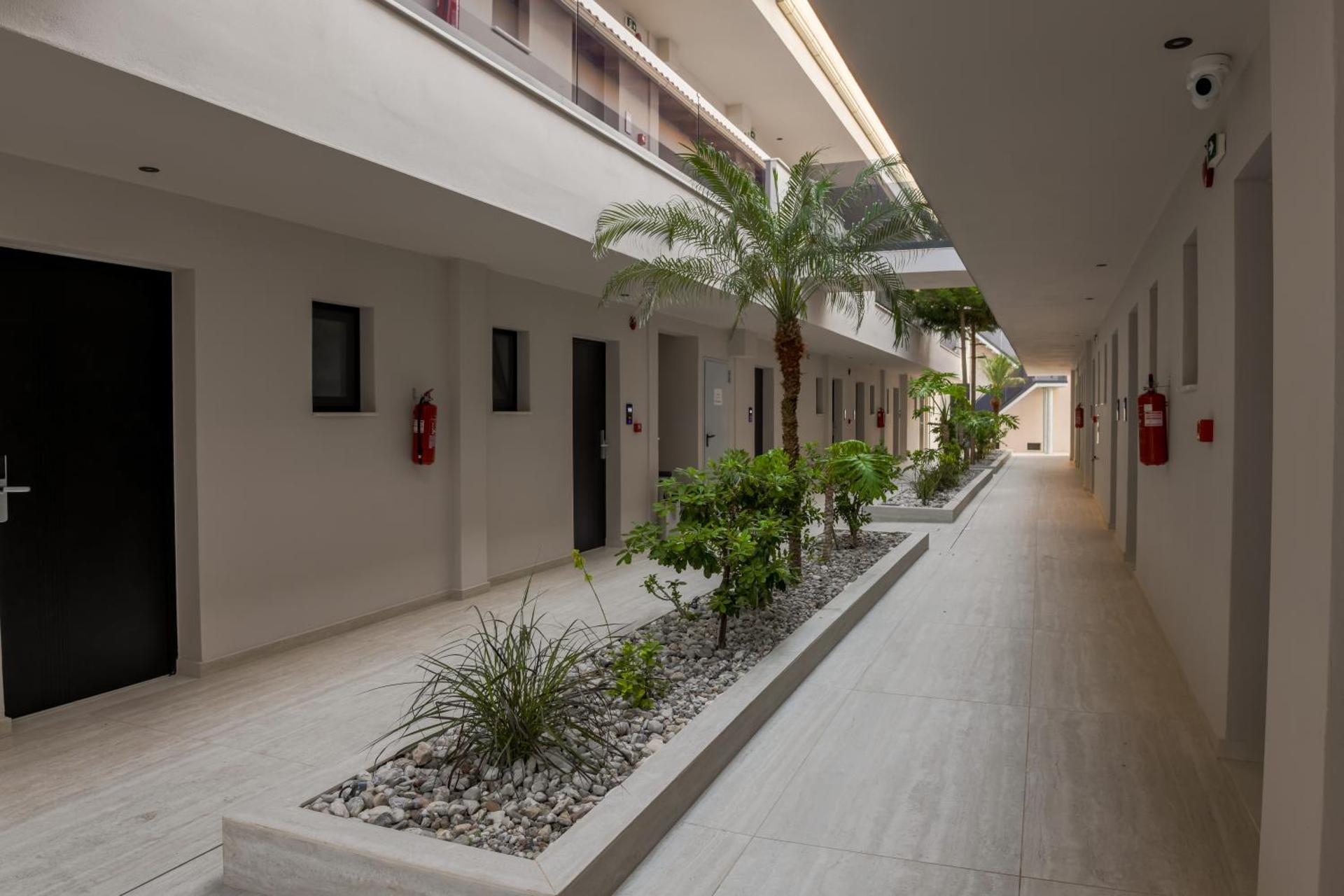 Canadian Hotel - Photo 109