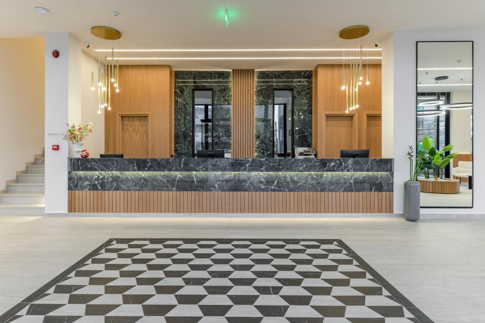 Canadian Hotel - Photo 77