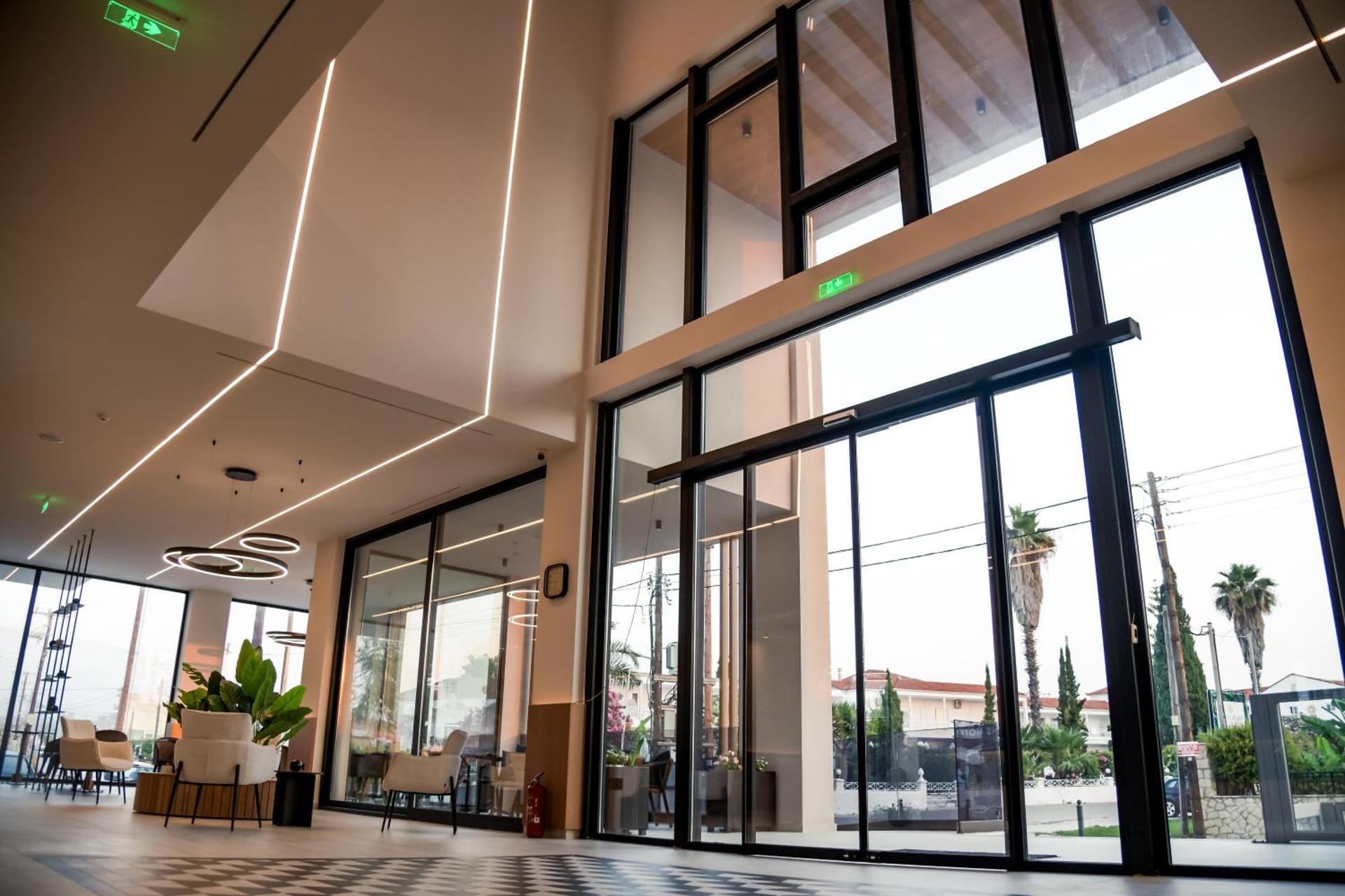 Canadian Hotel - Photo 113