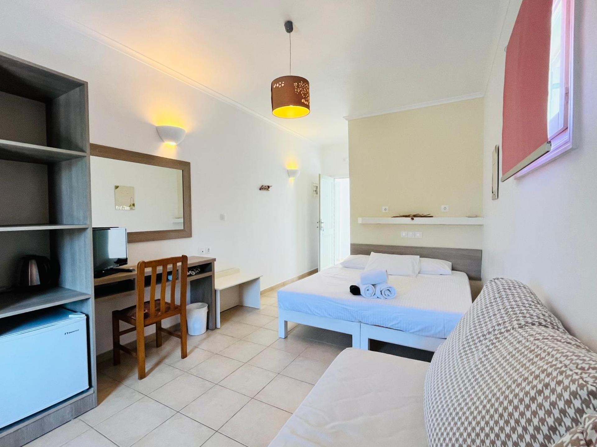 Galaxy Hotel - Photo 25