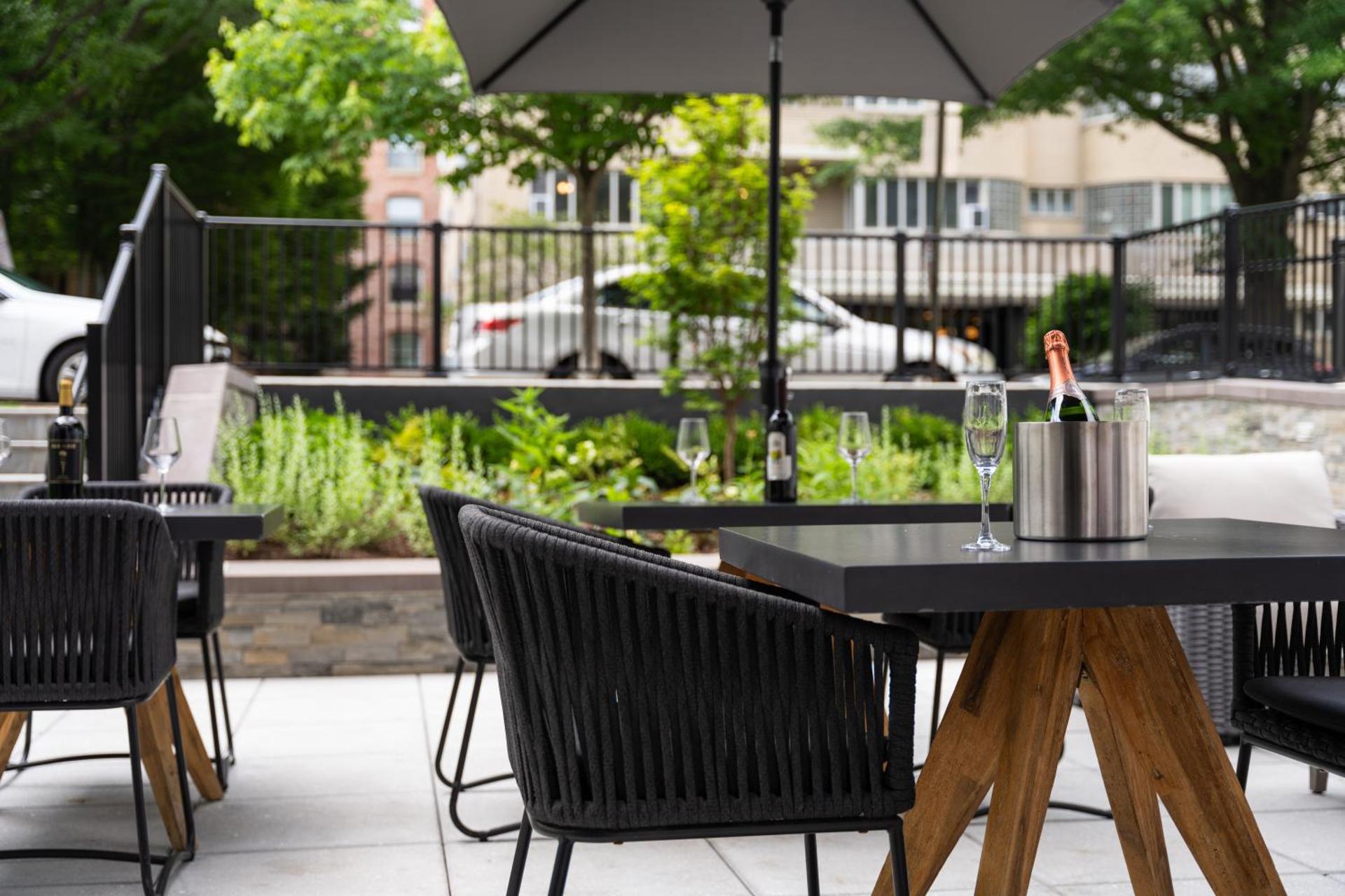 The Normandy Hotel - Photo 37