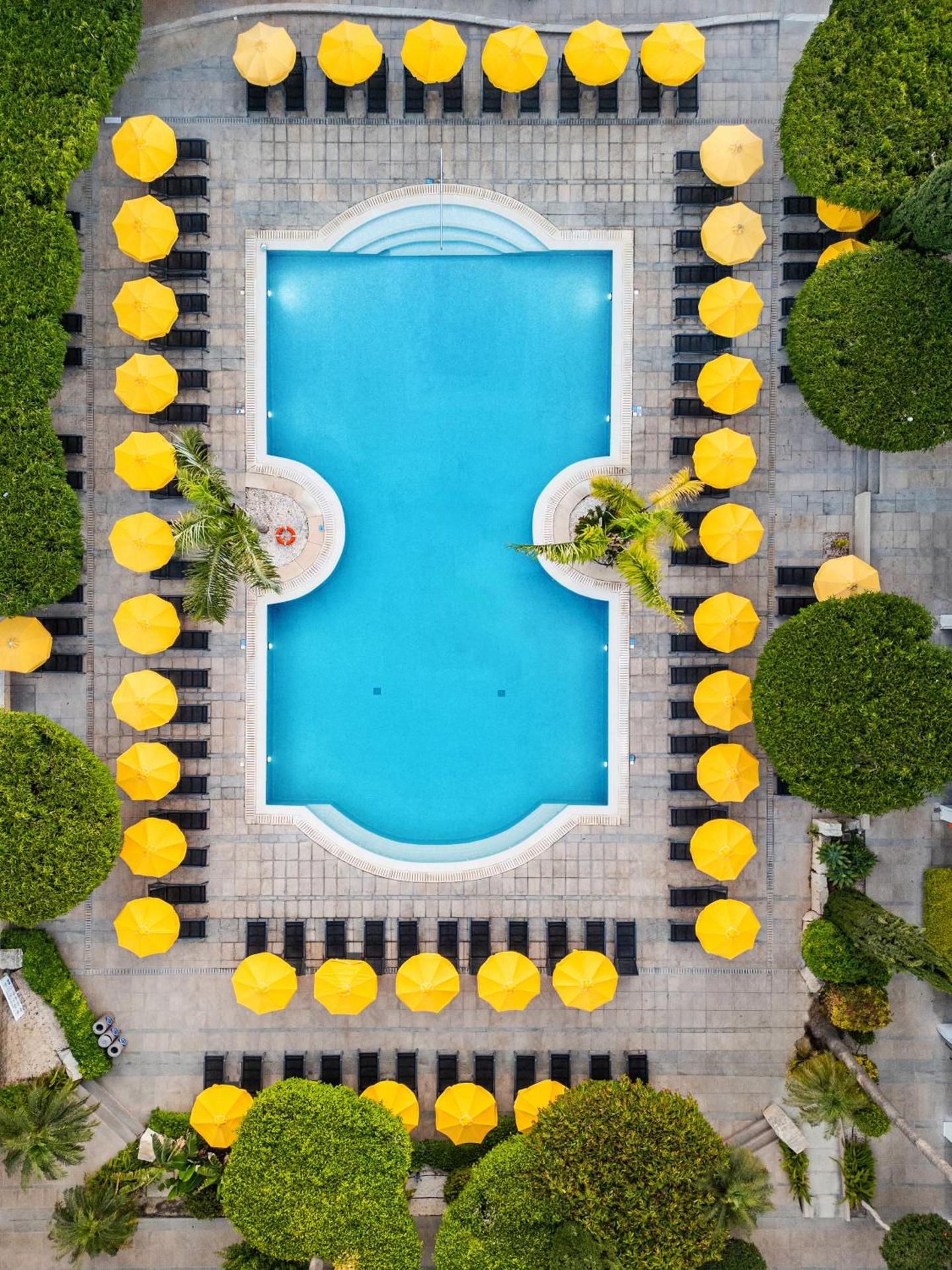 Mayfair Hotel - Photo 7