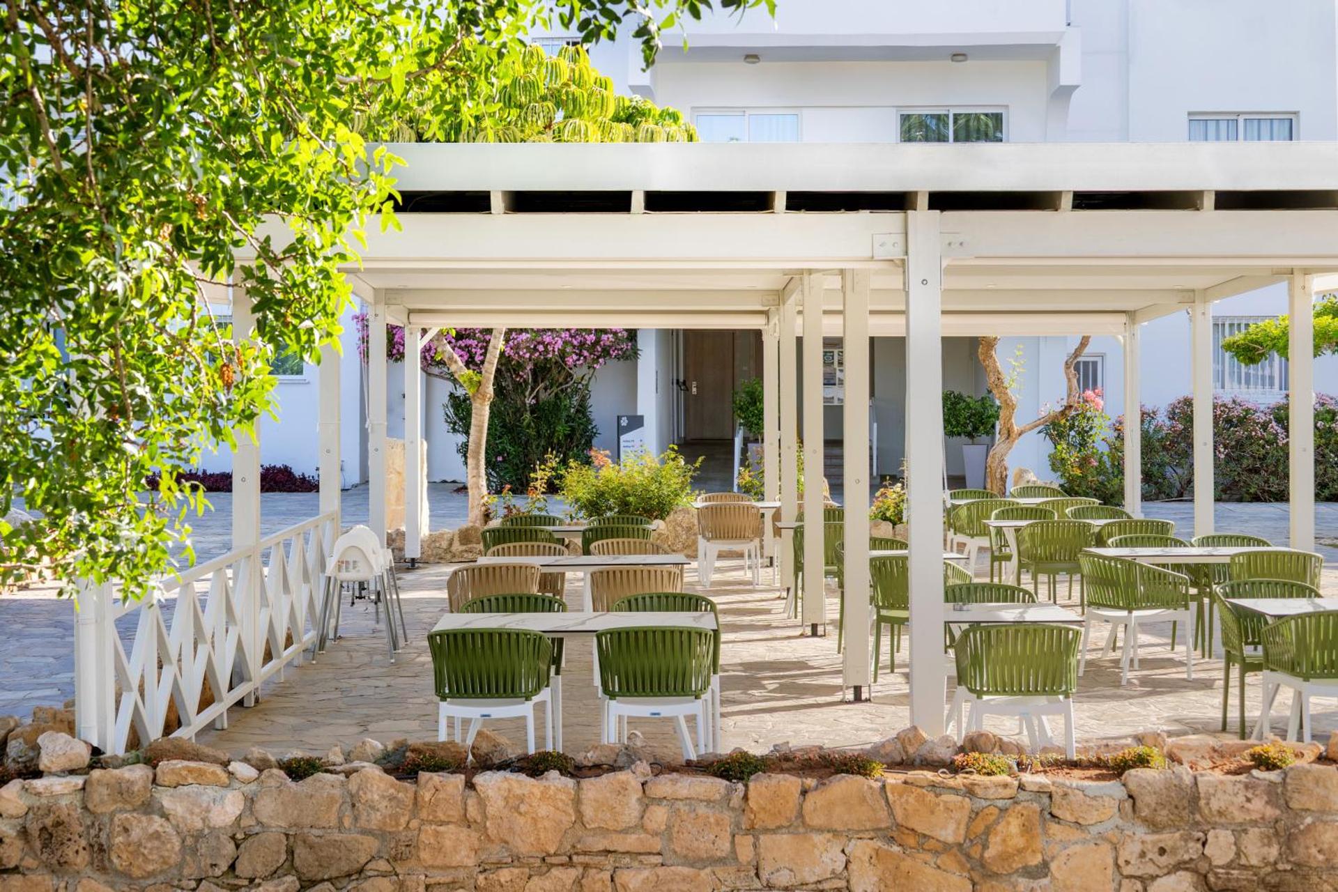 Mayfair Hotel - Photo 30