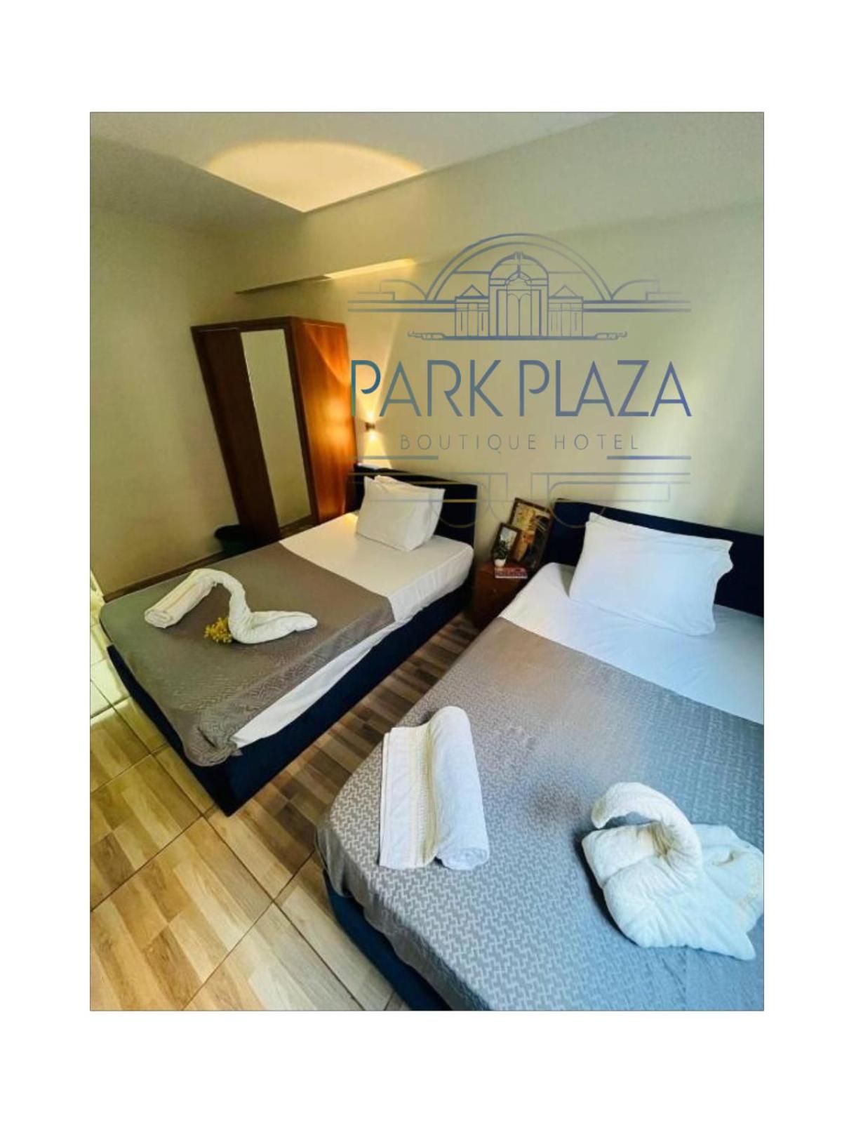 Superior Twin Room with City View - Photo 3