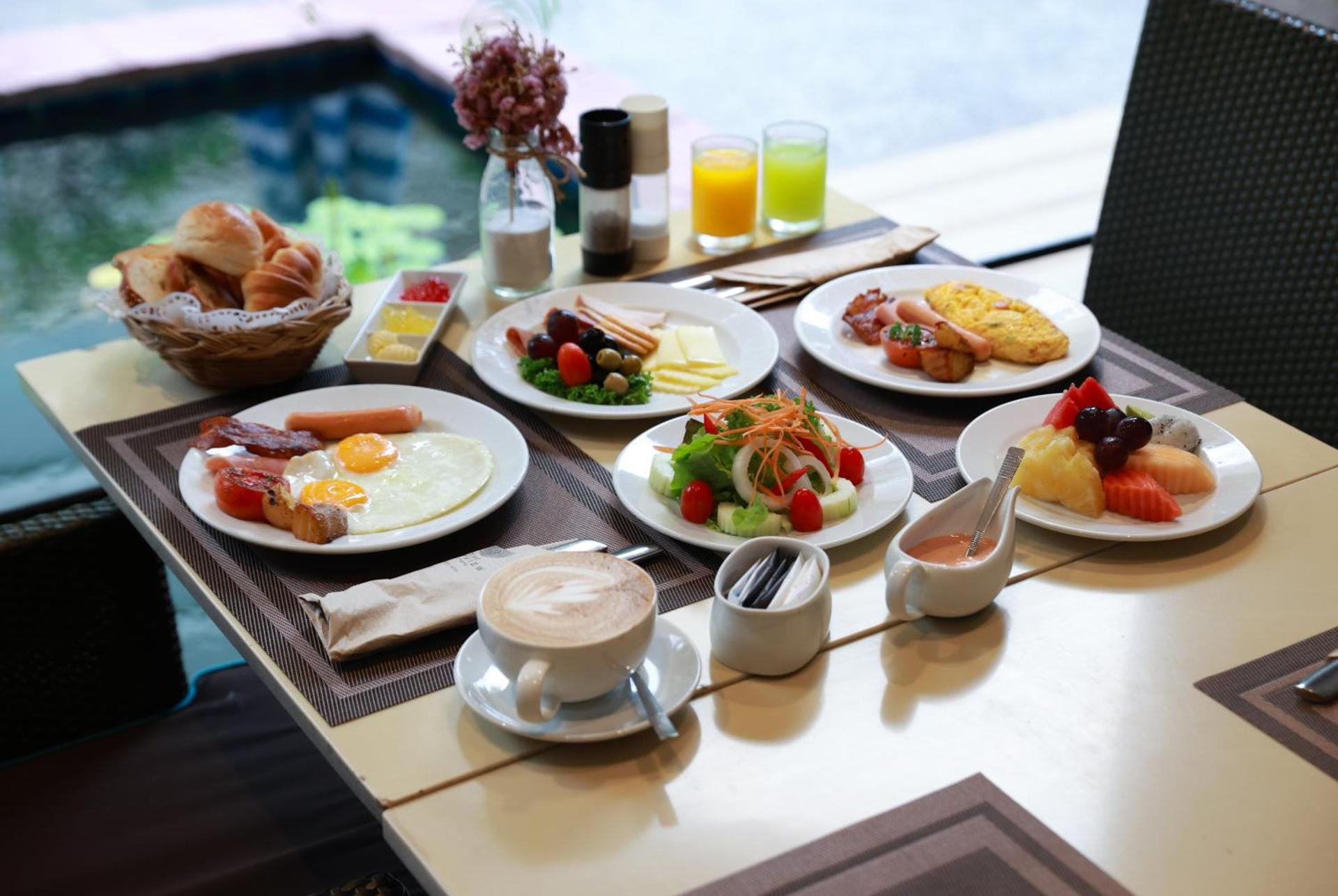 The Bayview Hotel Pattaya - Photo 133