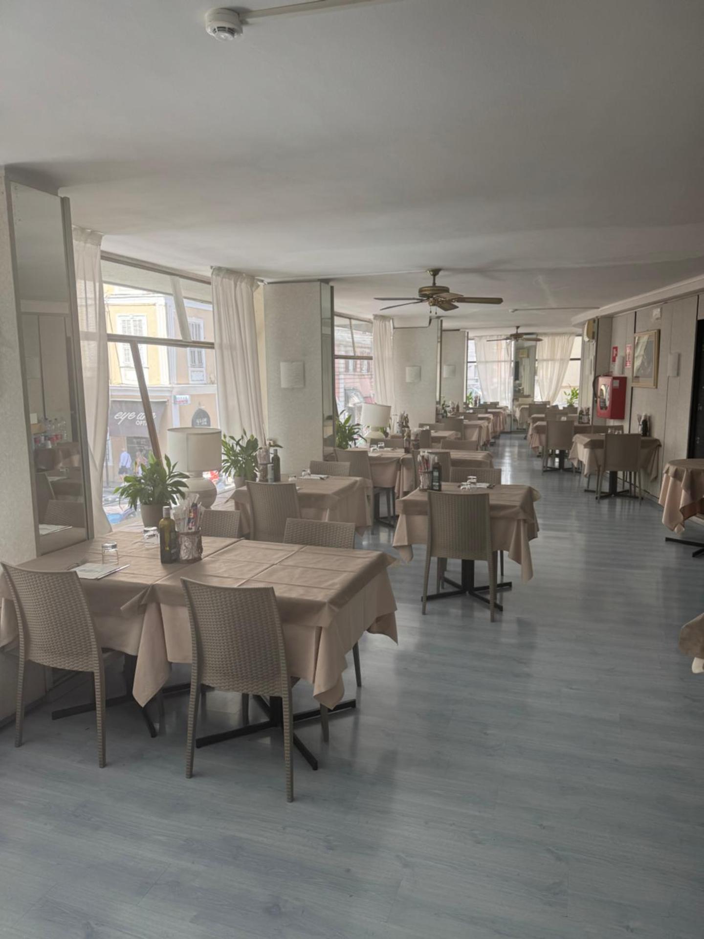 Hotel Belvedere - Photo 22