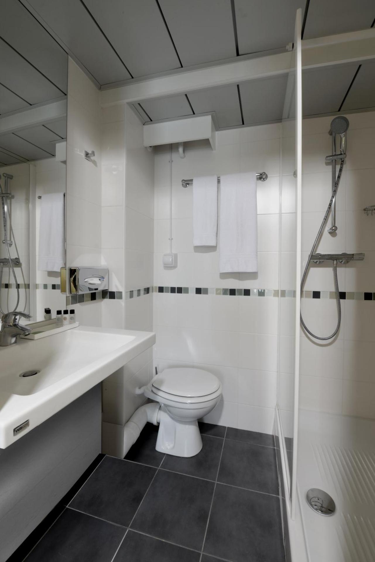 Double Room with Street View