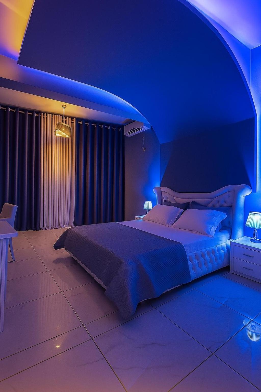 Grand Hotel Gjyshi - Photo 49