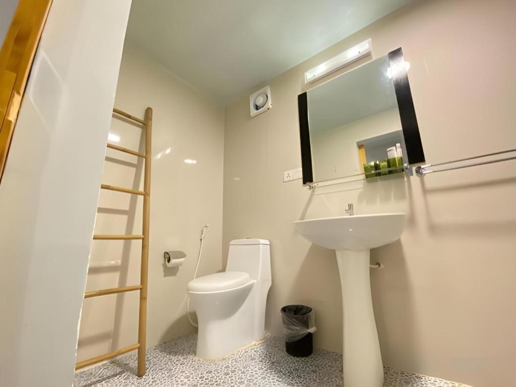 Bamboo9 Boutique - Photo 59