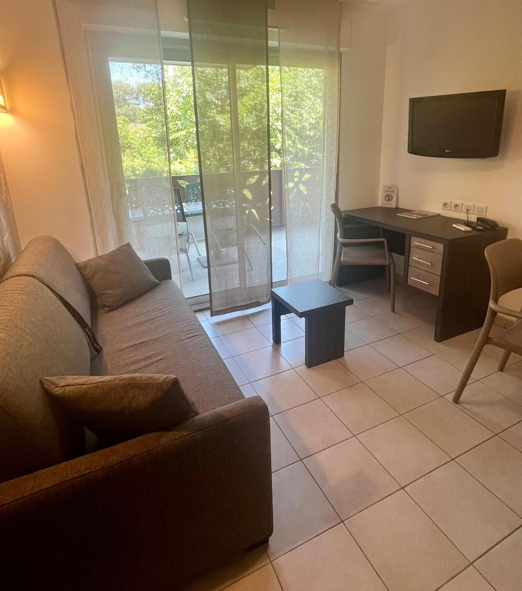 Lagrange Aparthotel Montpellier Millénaire - Photo 3