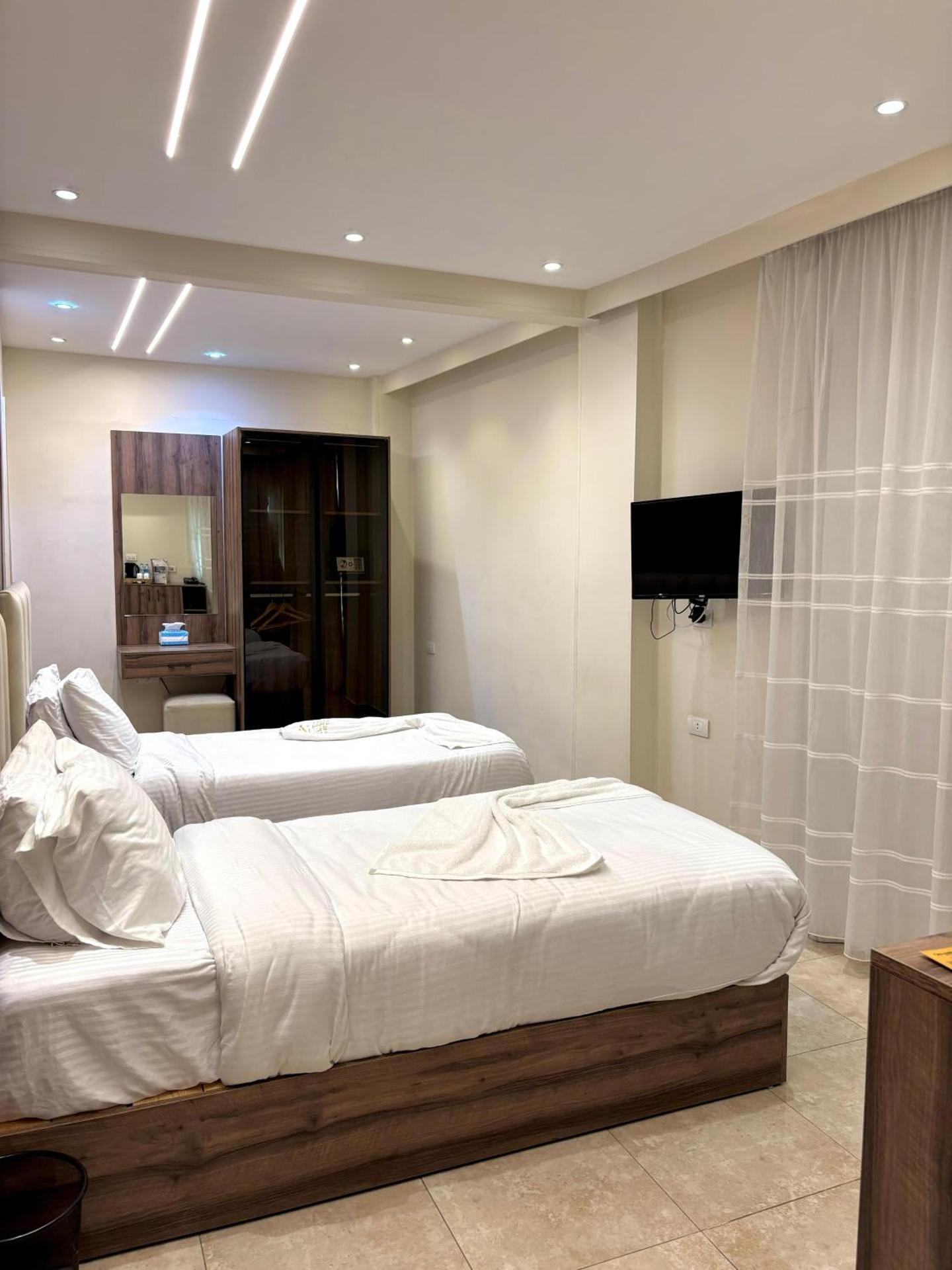 The Palace Pyramids View Hotel - Photo 25