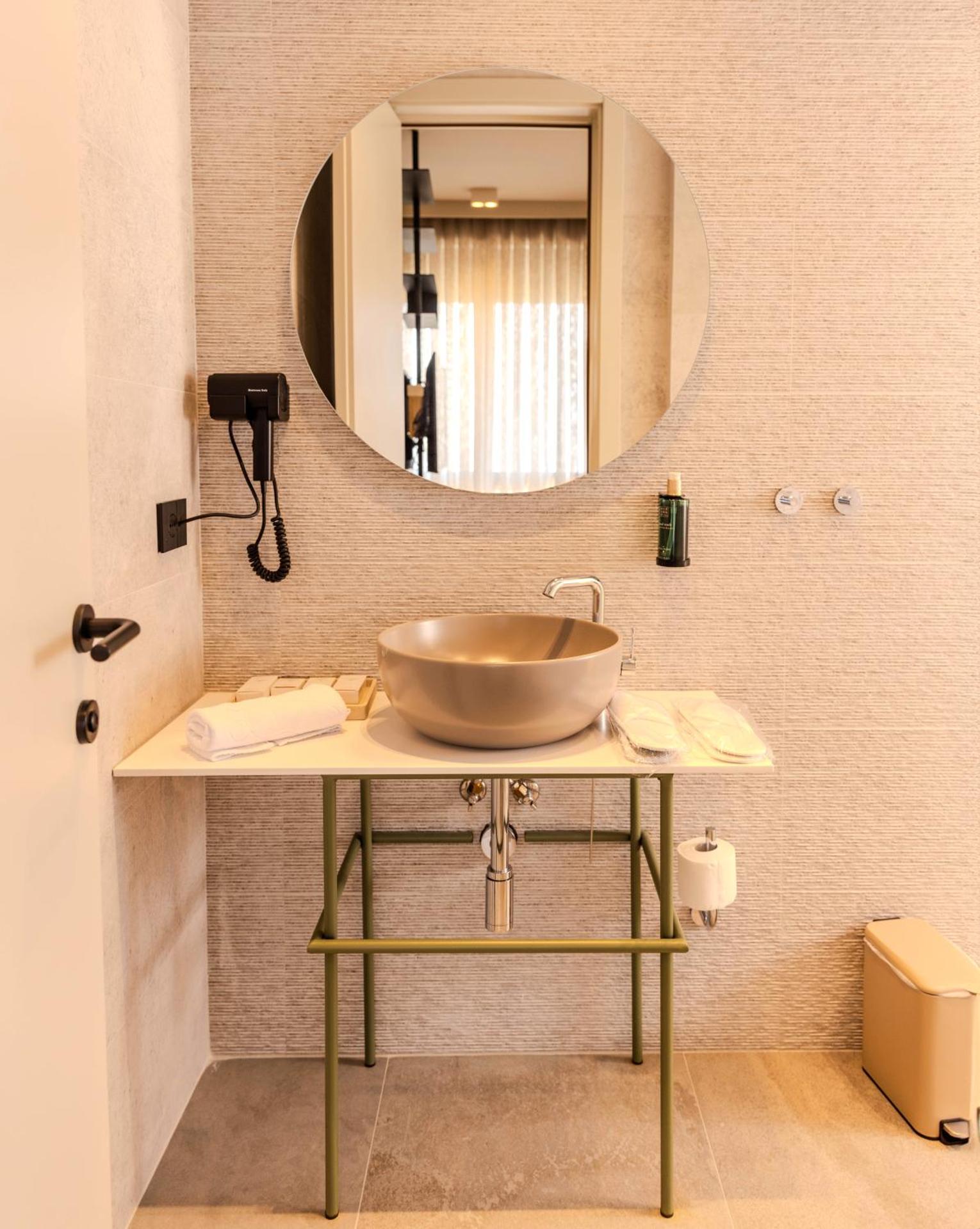 Si Hotel Tirana - Photo 33