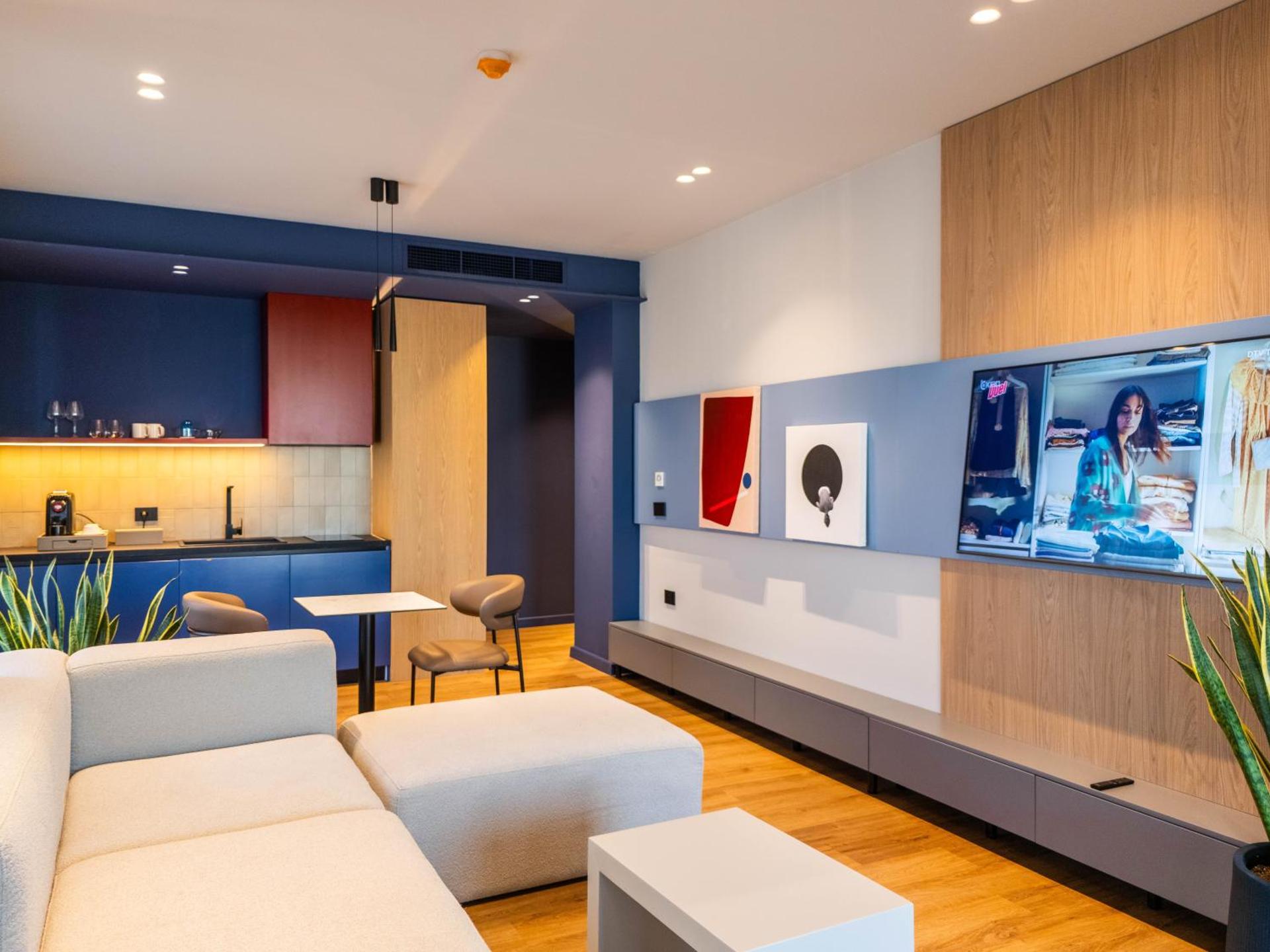 Si Hotel Tirana - Photo 24