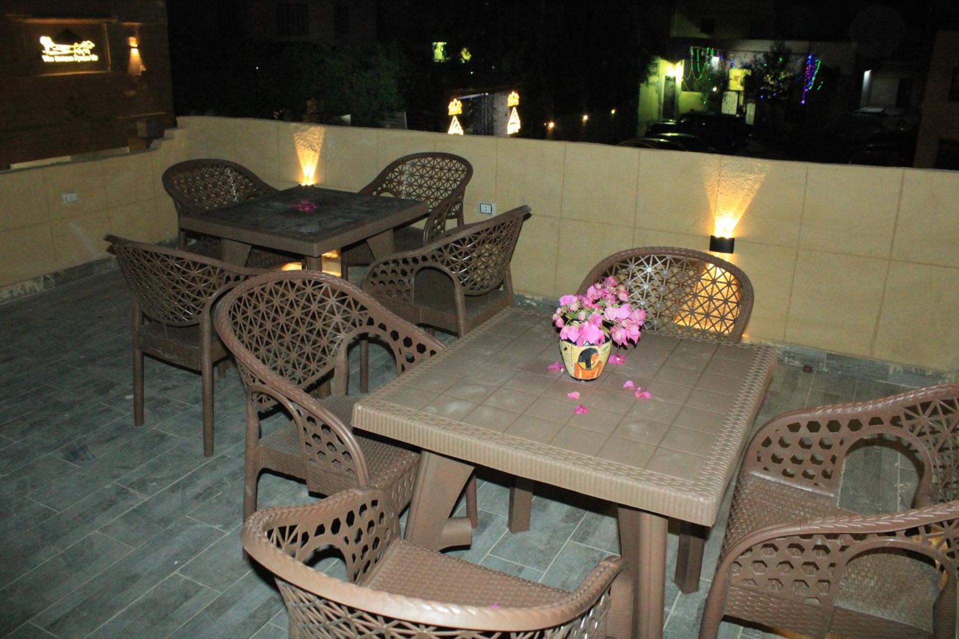 Golden king pyramids view INN - Photo 15