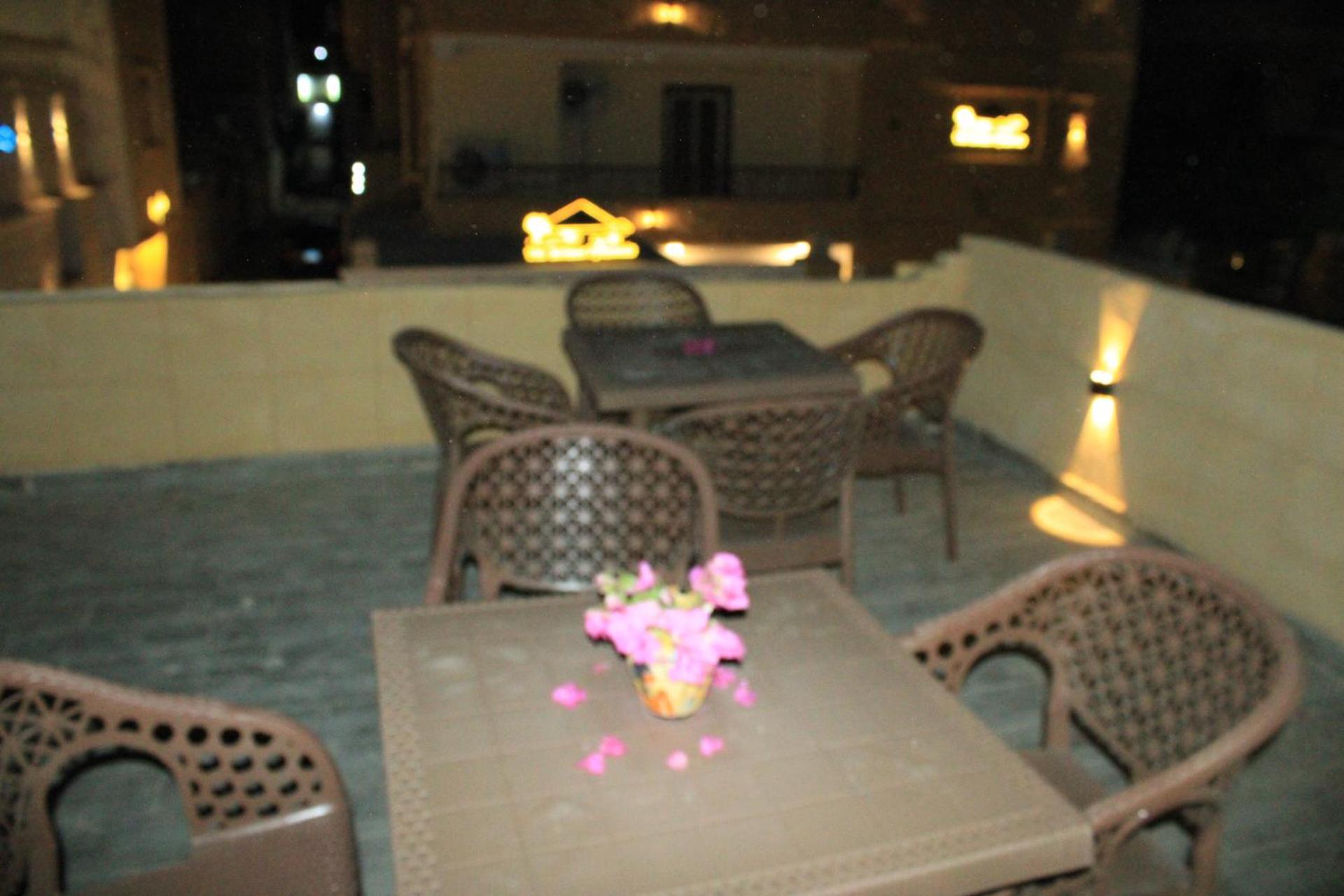 Golden king pyramids view INN - Photo 14