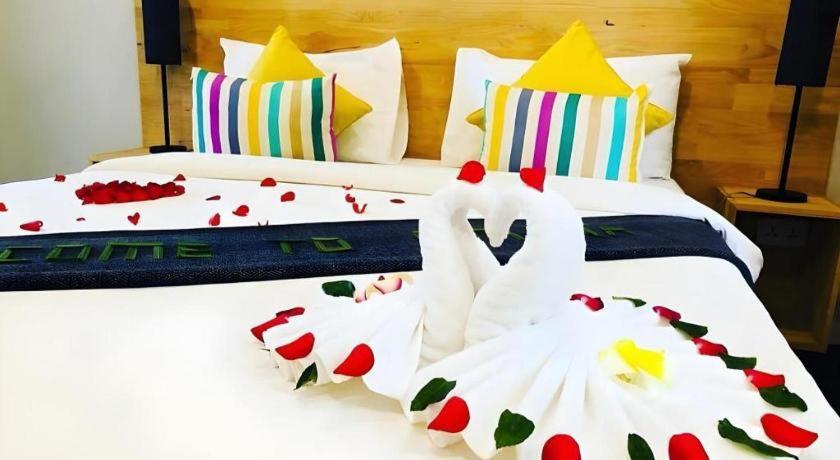 Bamboo9 Boutique - Photo 22