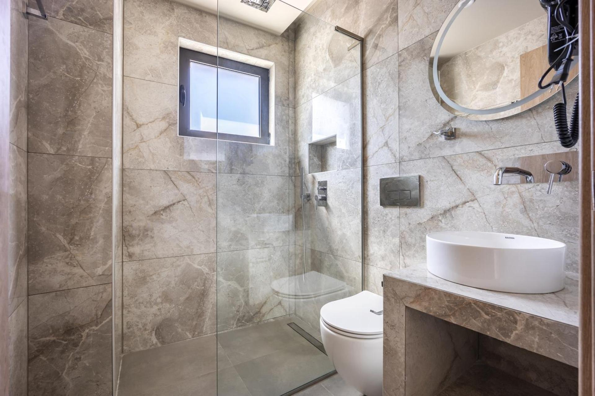 Bliss Luxury Apartments - Photo 90