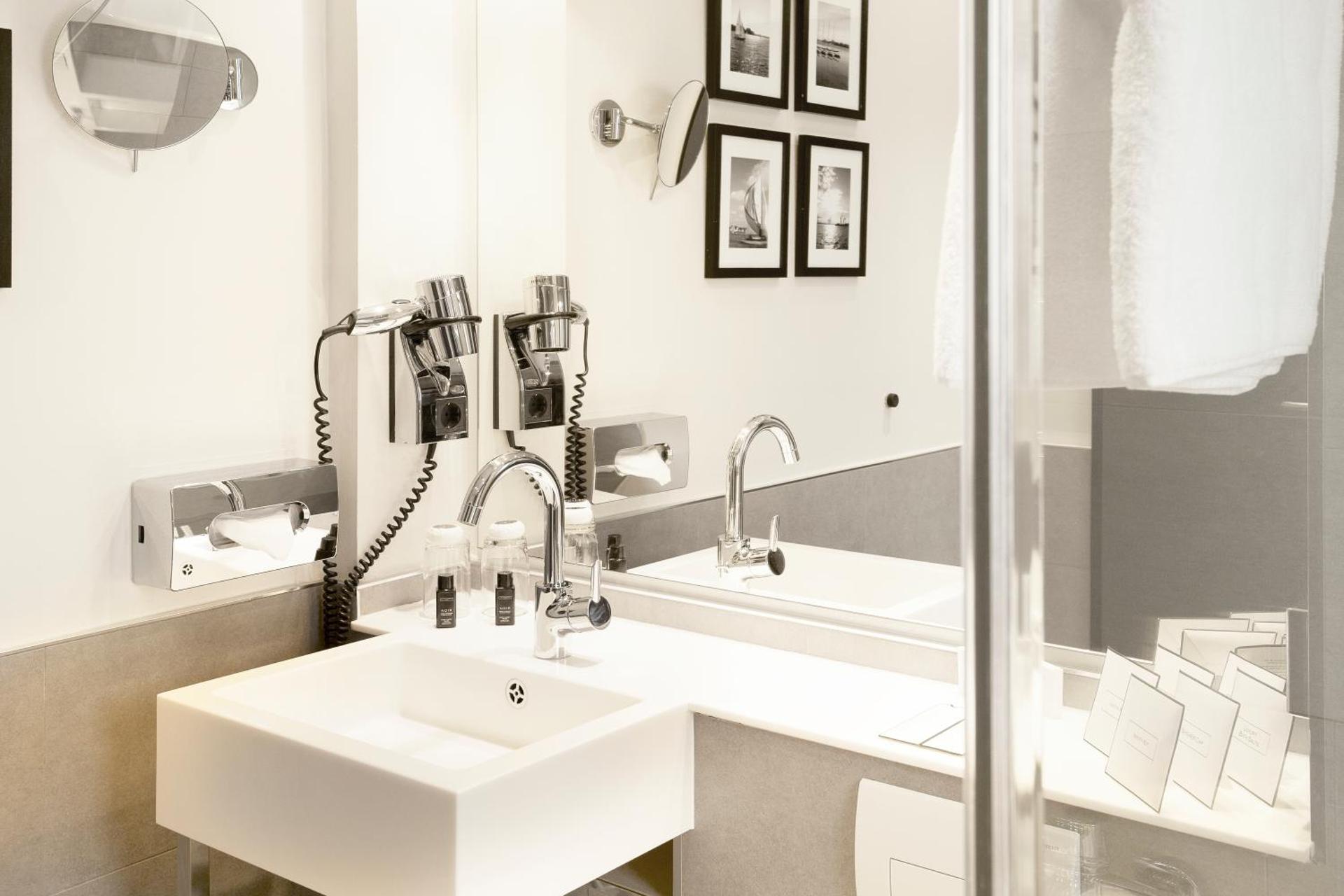 Hotel Hamburger Hof - Photo 27