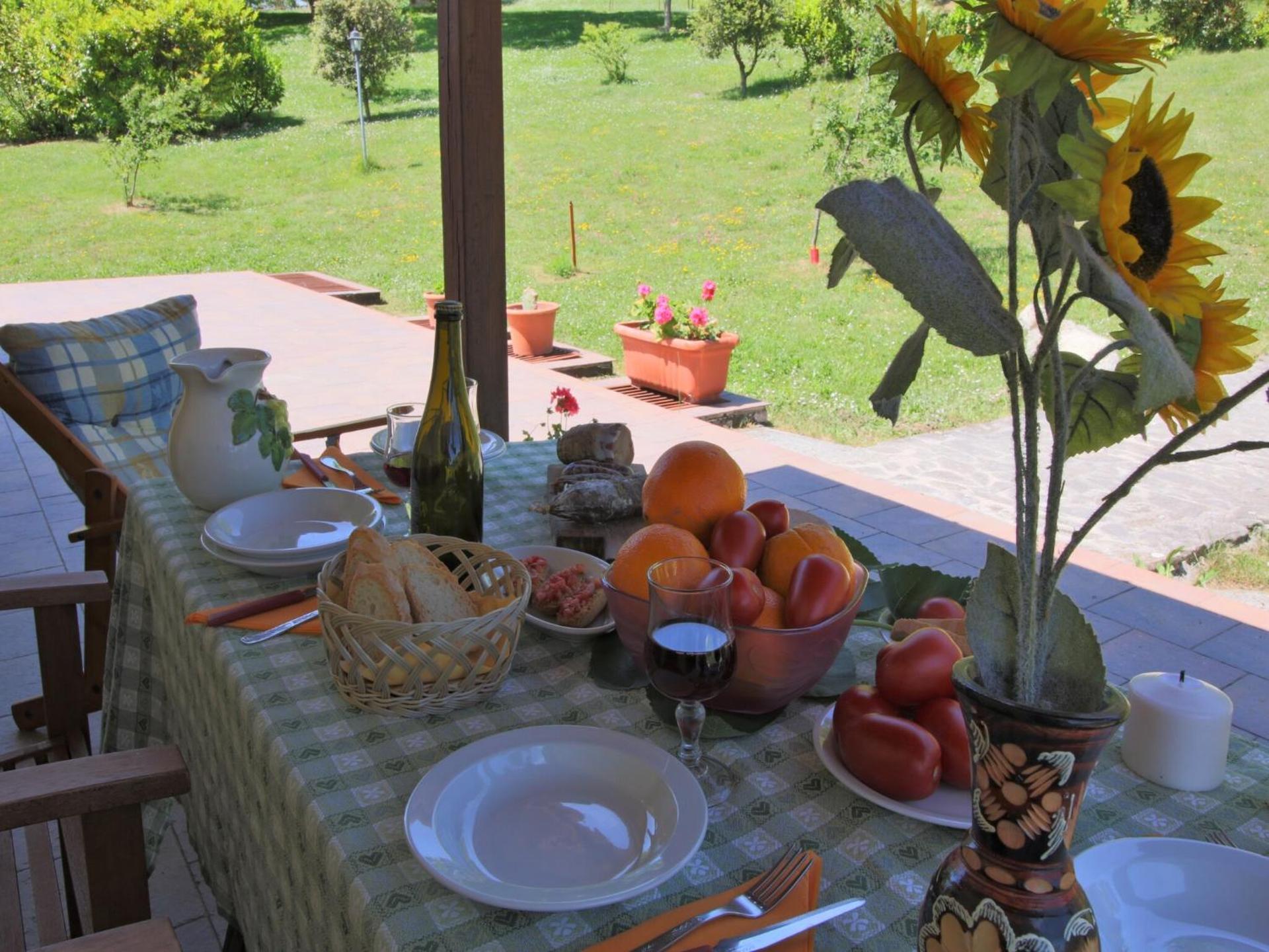 Farmhouse in Apecchio with Swimming Pool, Terrace, Garden - Photo 45